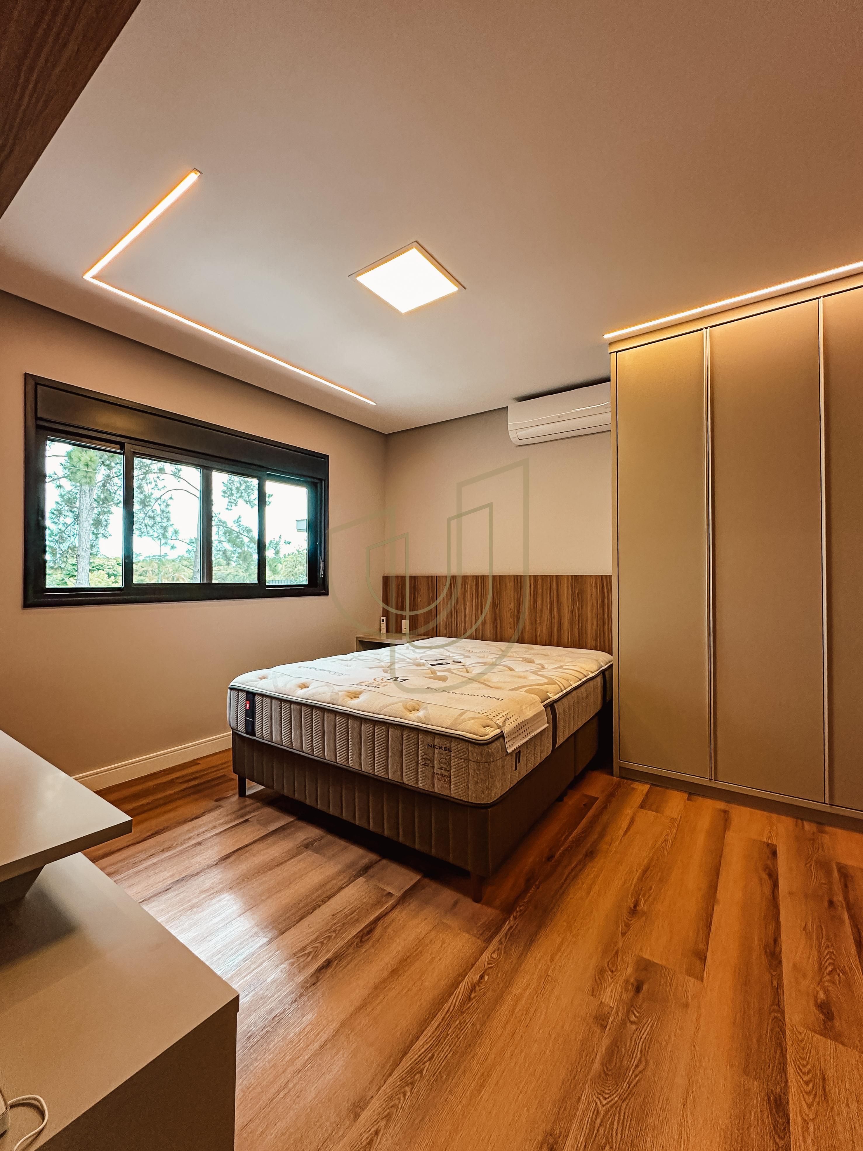 Sobrado sofisticado com 4 su&iacute;tes no Jardim do Golfe I Avenida Loth Bagunha Maldos São José dos Campos - 