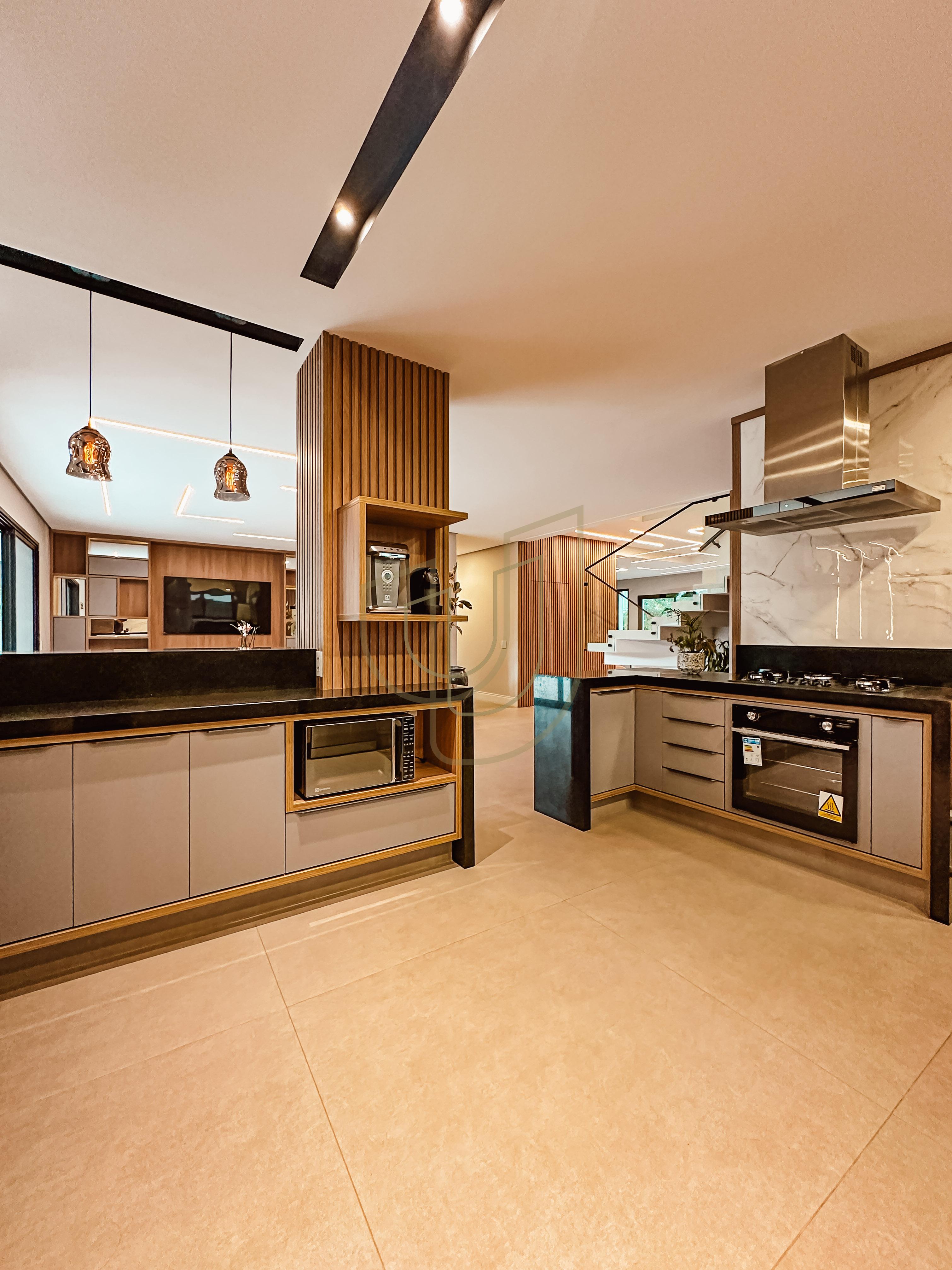 Sobrado sofisticado com 4 su&iacute;tes no Jardim do Golfe I Avenida Loth Bagunha Maldos São José dos Campos - 