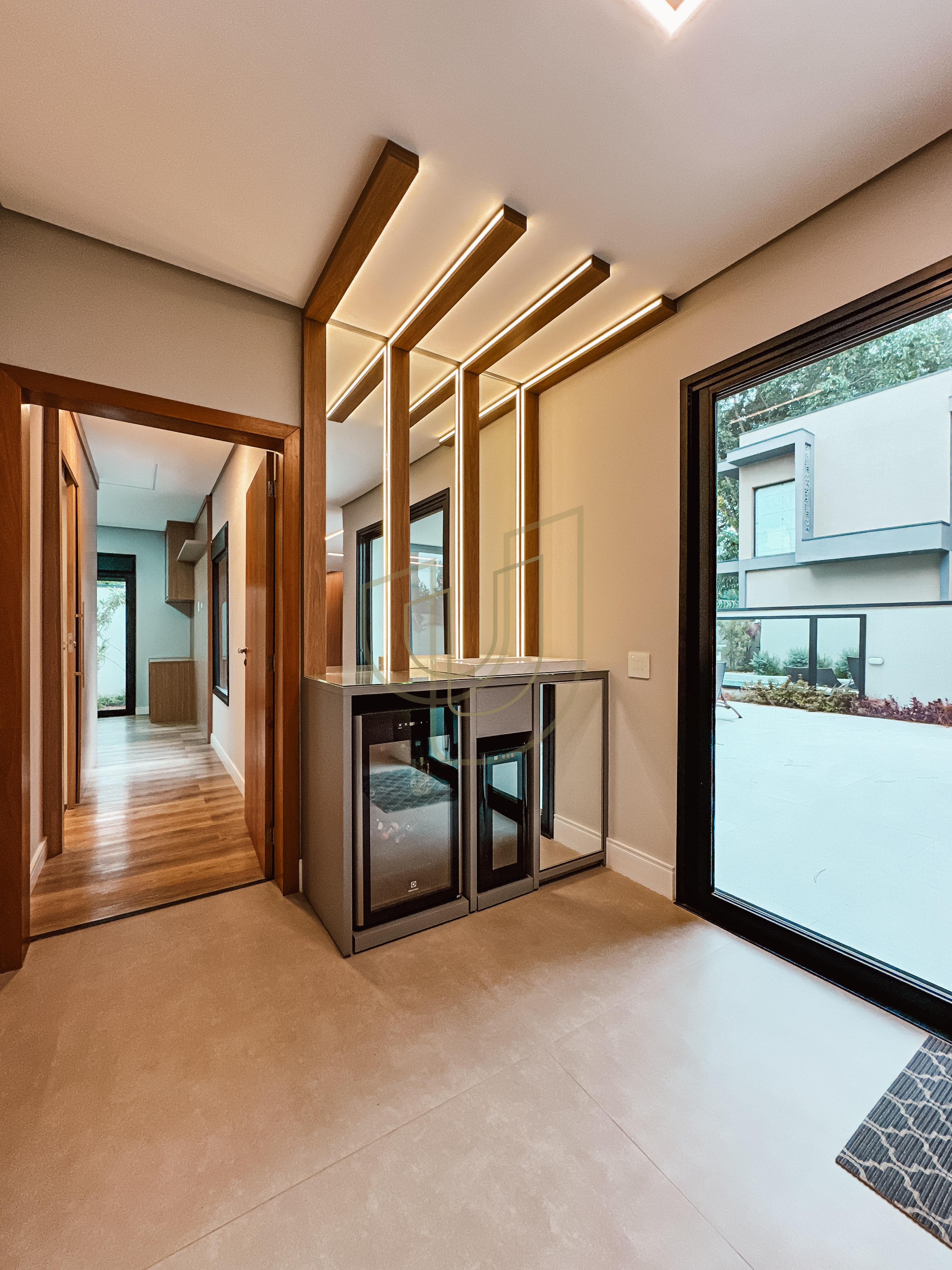 Sobrado sofisticado com 4 su&iacute;tes no Jardim do Golfe I Avenida Loth Bagunha Maldos São José dos Campos - 