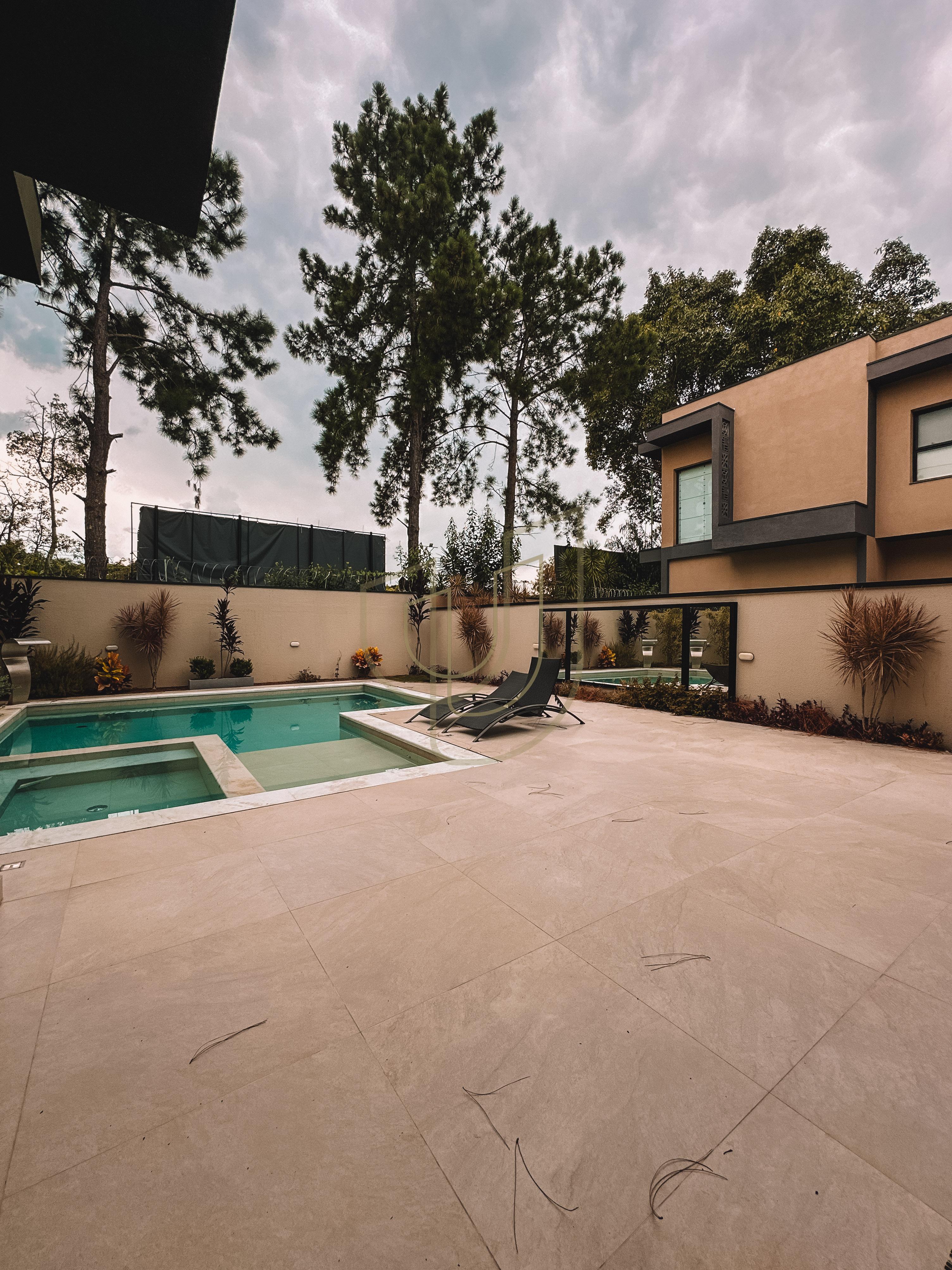 Sobrado sofisticado com 4 su&iacute;tes no Jardim do Golfe I Avenida Loth Bagunha Maldos São José dos Campos - 