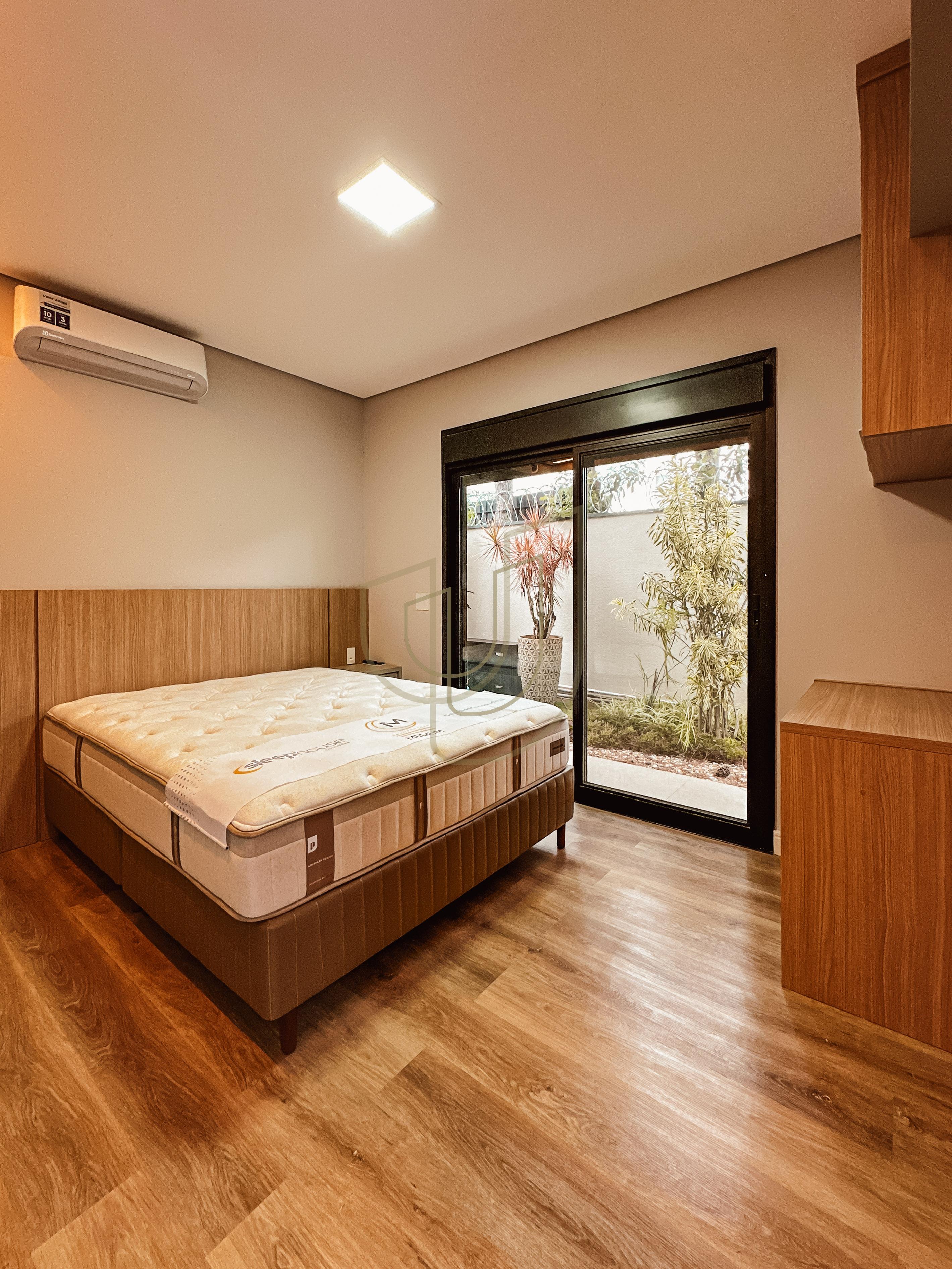 Sobrado sofisticado com 4 su&iacute;tes no Jardim do Golfe I Avenida Loth Bagunha Maldos São José dos Campos - 