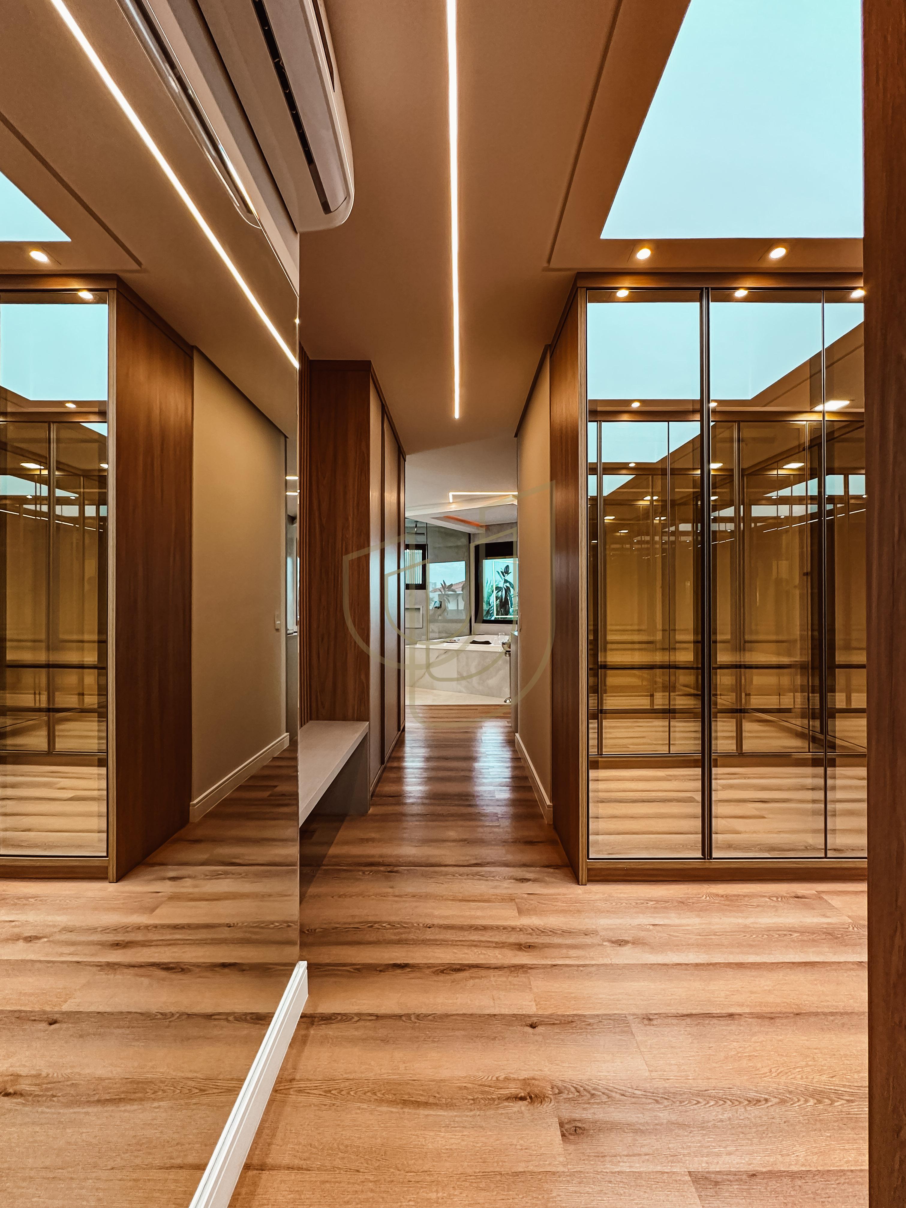 Sobrado sofisticado com 4 su&iacute;tes no Jardim do Golfe I Avenida Loth Bagunha Maldos São José dos Campos - 