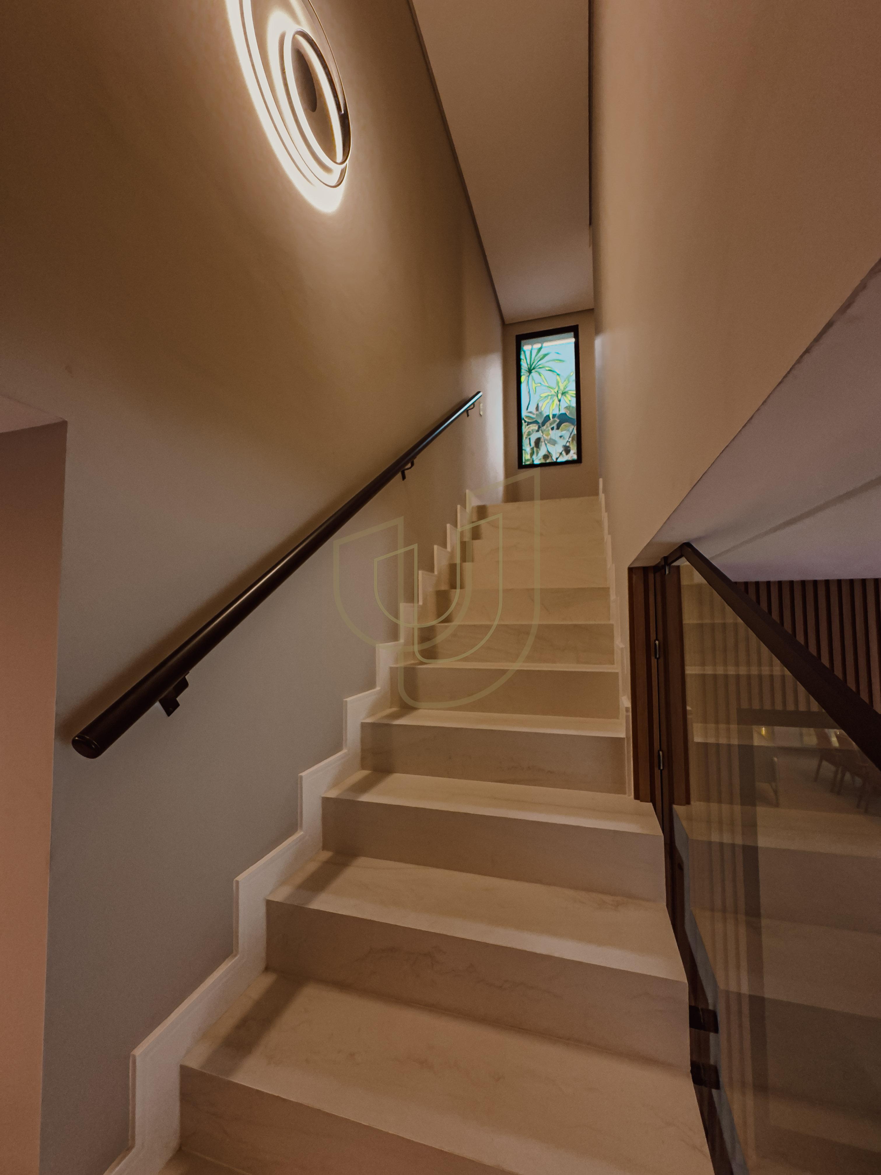 Sobrado sofisticado com 4 su&iacute;tes no Jardim do Golfe I Avenida Loth Bagunha Maldos São José dos Campos - 