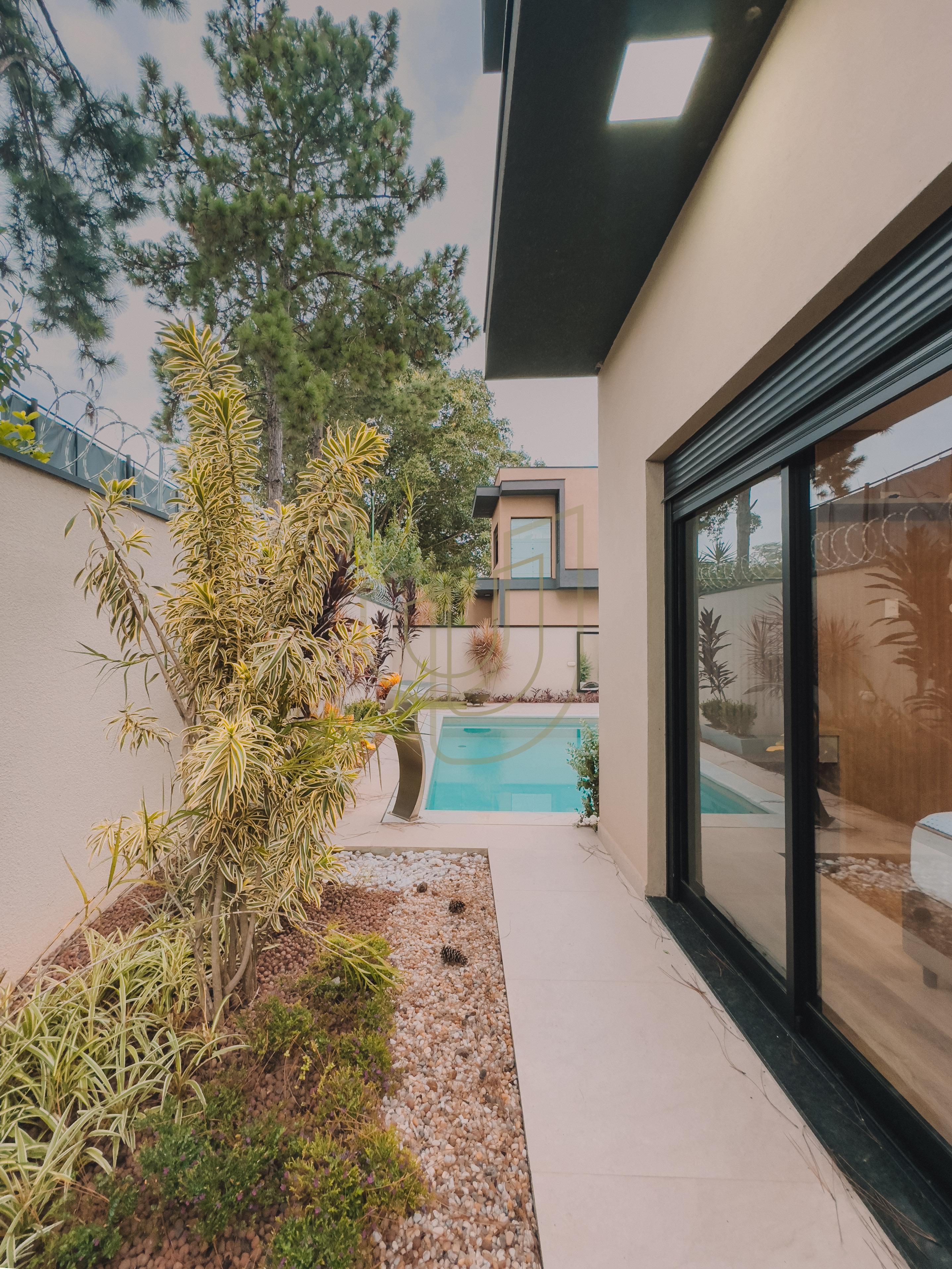 Sobrado sofisticado com 4 su&iacute;tes no Jardim do Golfe I Avenida Loth Bagunha Maldos São José dos Campos - 