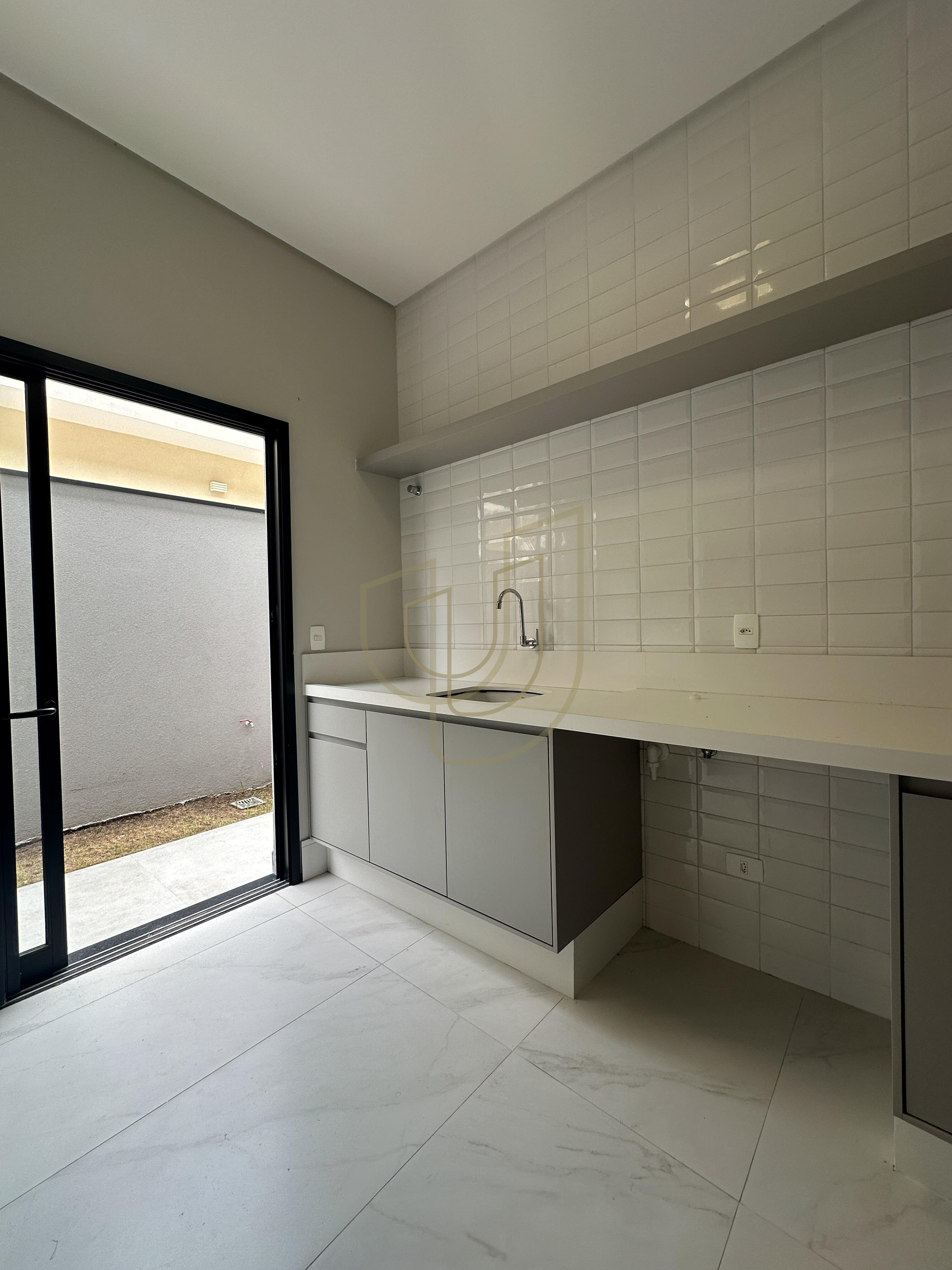 Casa T&eacute;rrea com 3 Su&iacute;tes no Jardim do Golfe III Avenida Loth Bagunha Maldos São José dos Campos - 