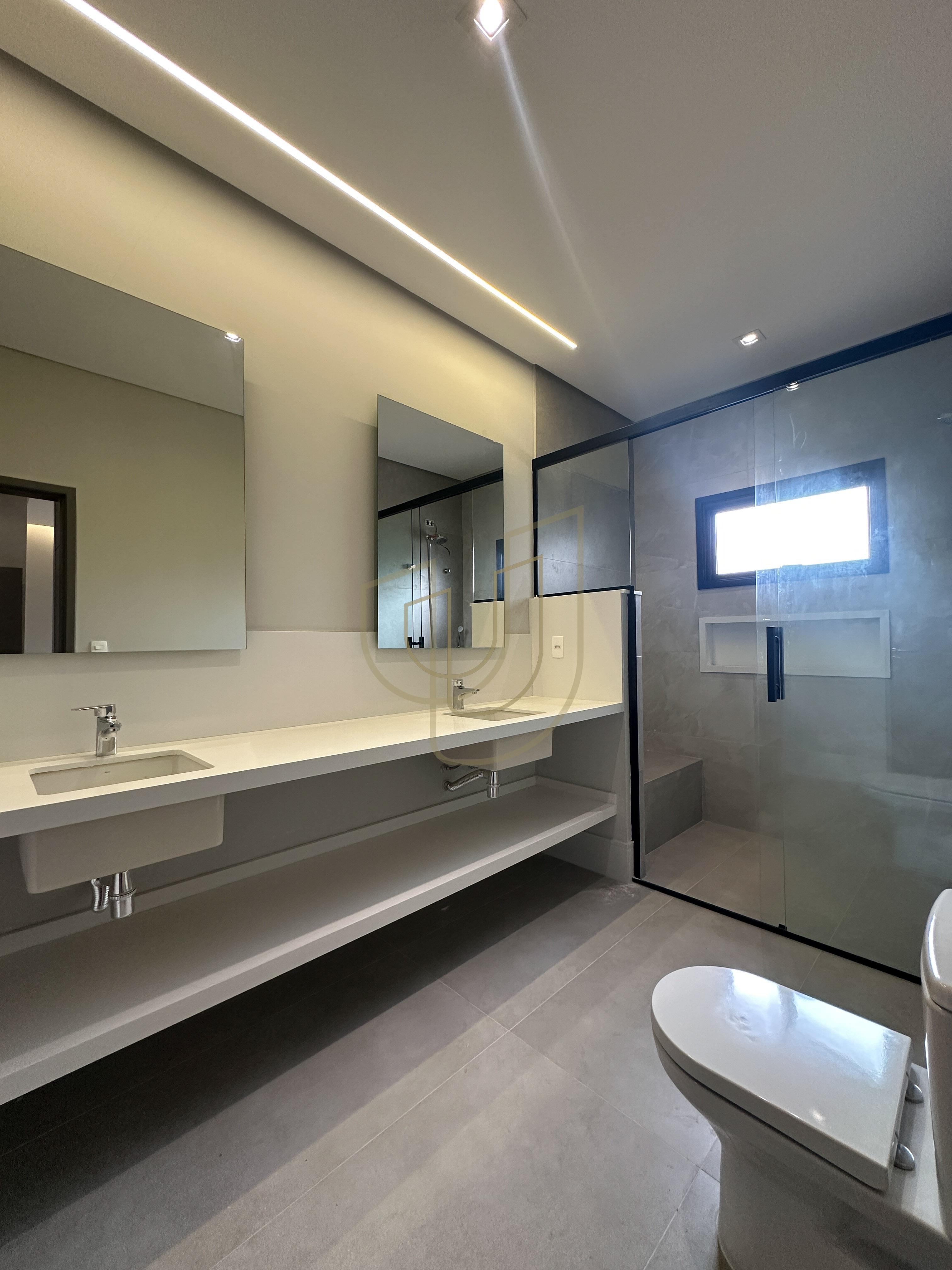 Casa T&eacute;rrea com 3 Su&iacute;tes no Jardim do Golfe III Avenida Loth Bagunha Maldos São José dos Campos - 