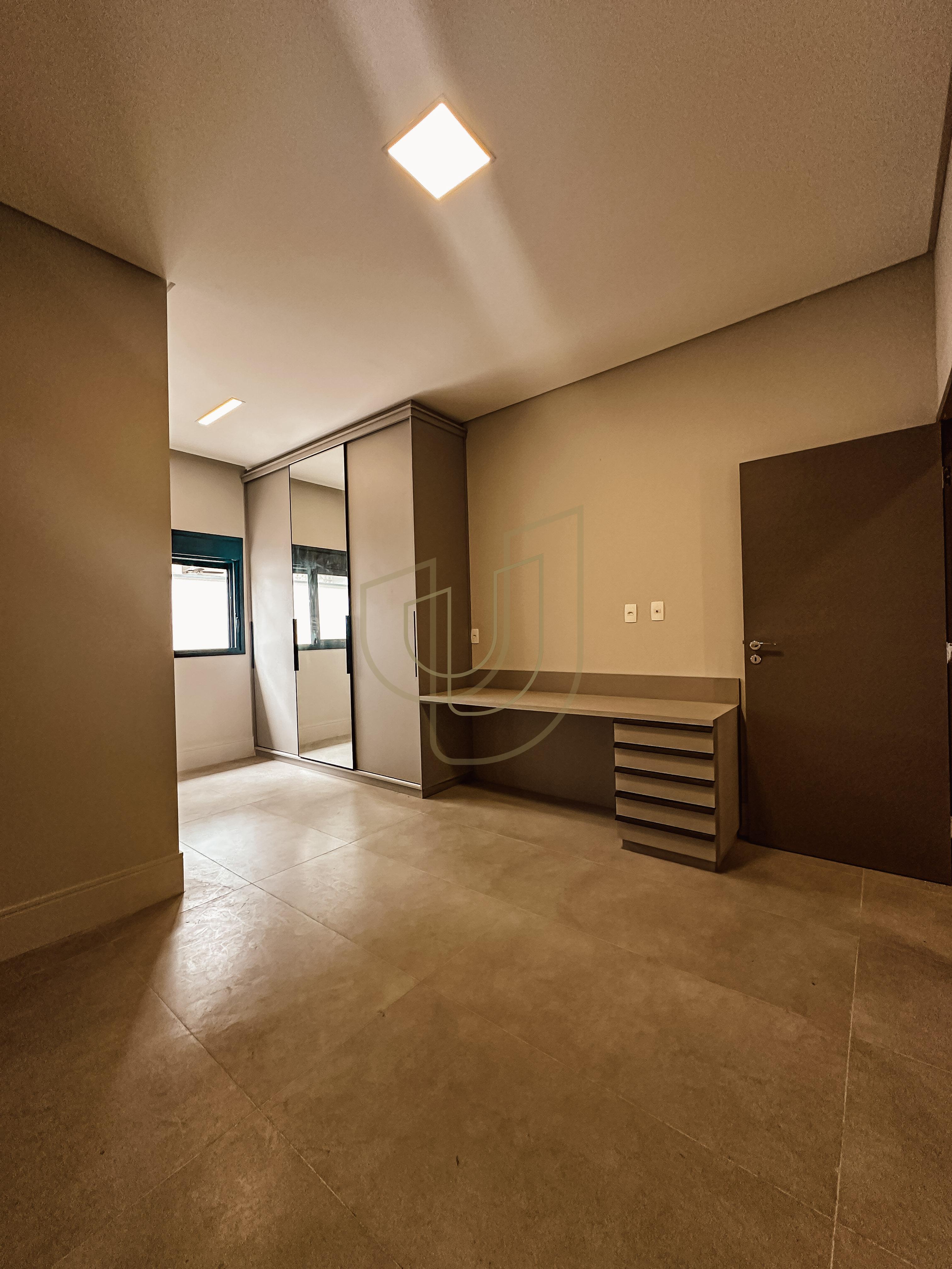 Casa T&eacute;rrea com 3 Su&iacute;tes no Jardim do Golfe III Avenida Loth Bagunha Maldos São José dos Campos - 