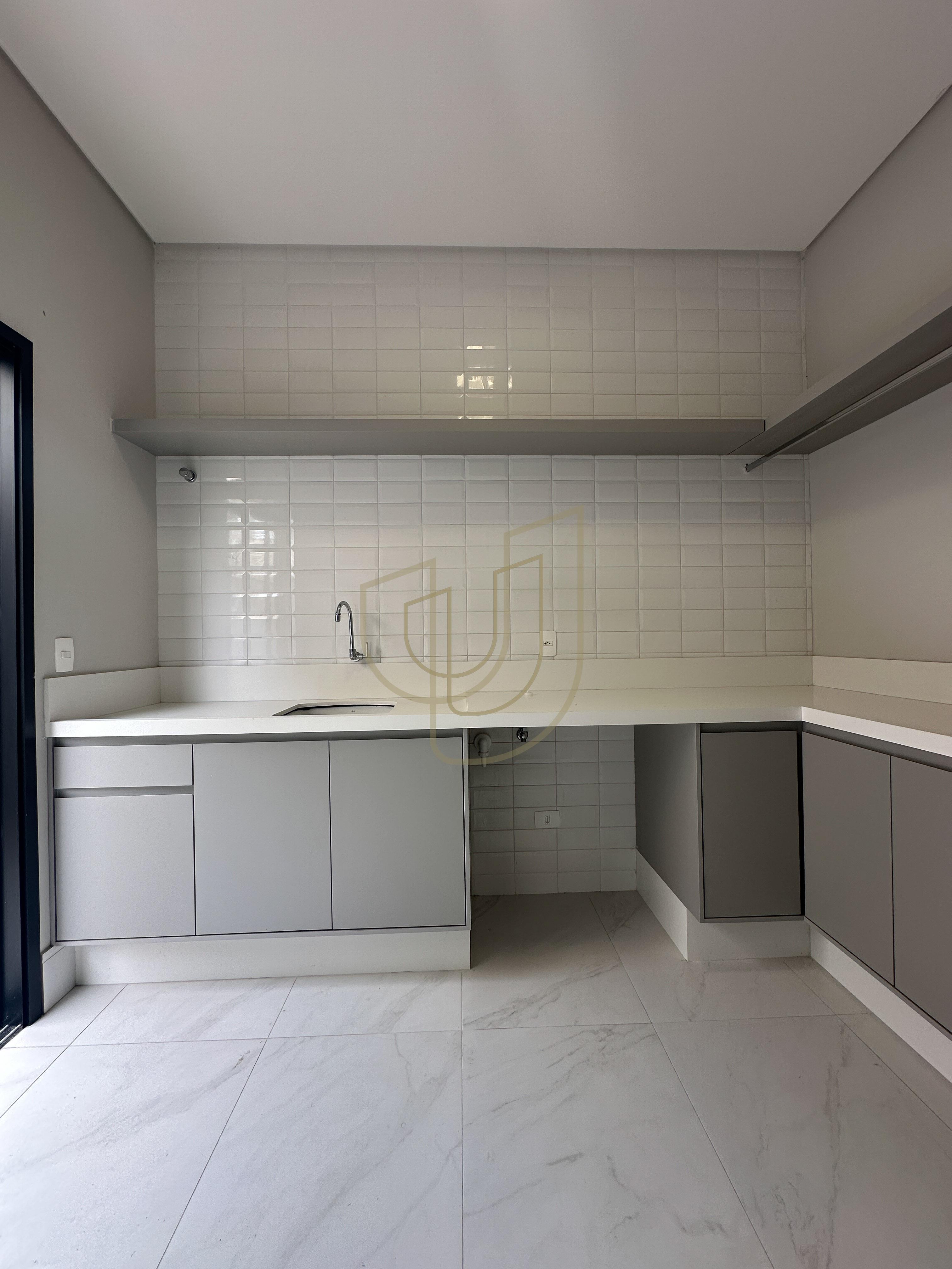 Casa T&eacute;rrea com 3 Su&iacute;tes no Jardim do Golfe III Avenida Loth Bagunha Maldos São José dos Campos - 