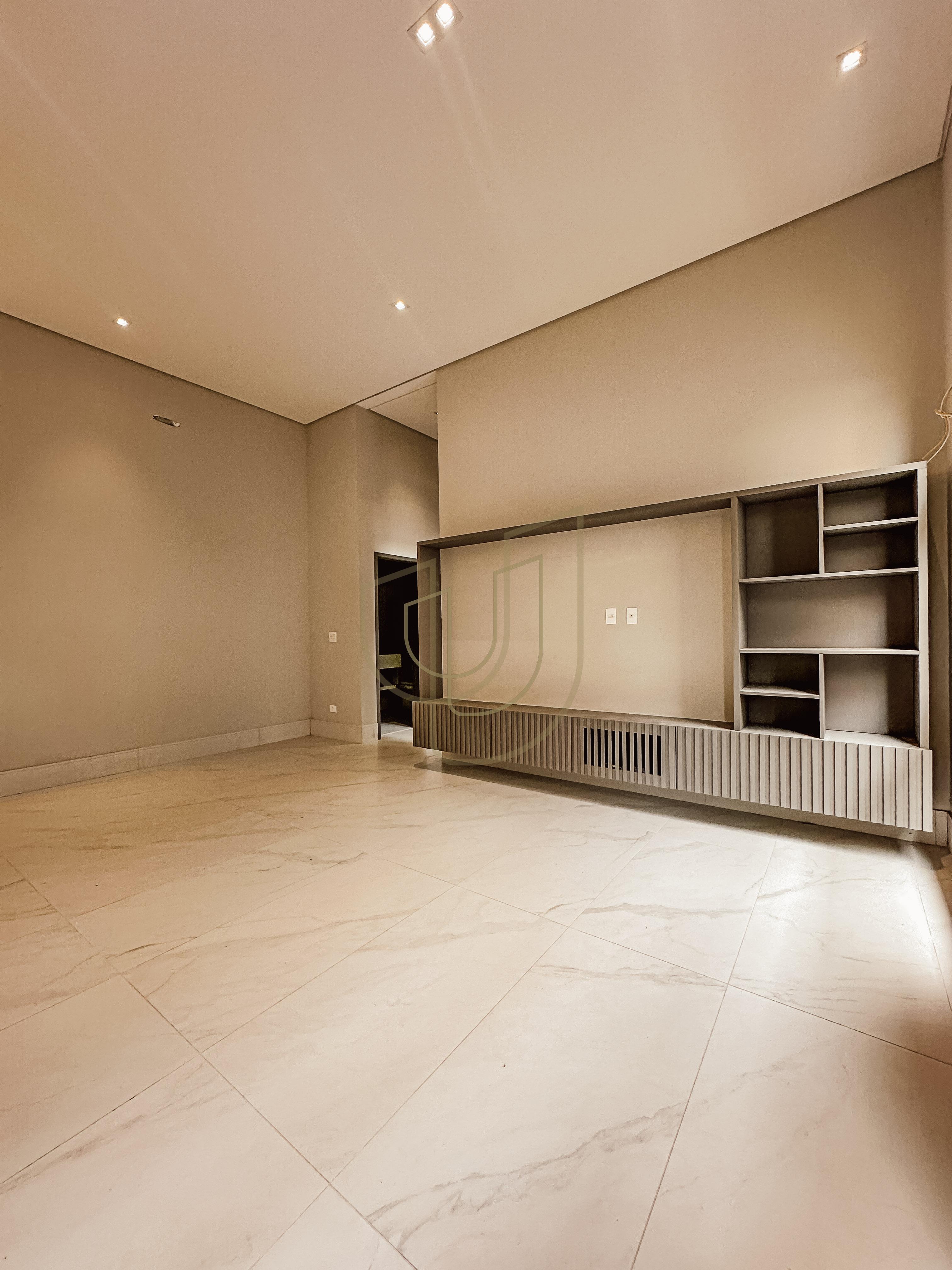 Casa T&eacute;rrea com 3 Su&iacute;tes no Jardim do Golfe III Avenida Loth Bagunha Maldos São José dos Campos - 