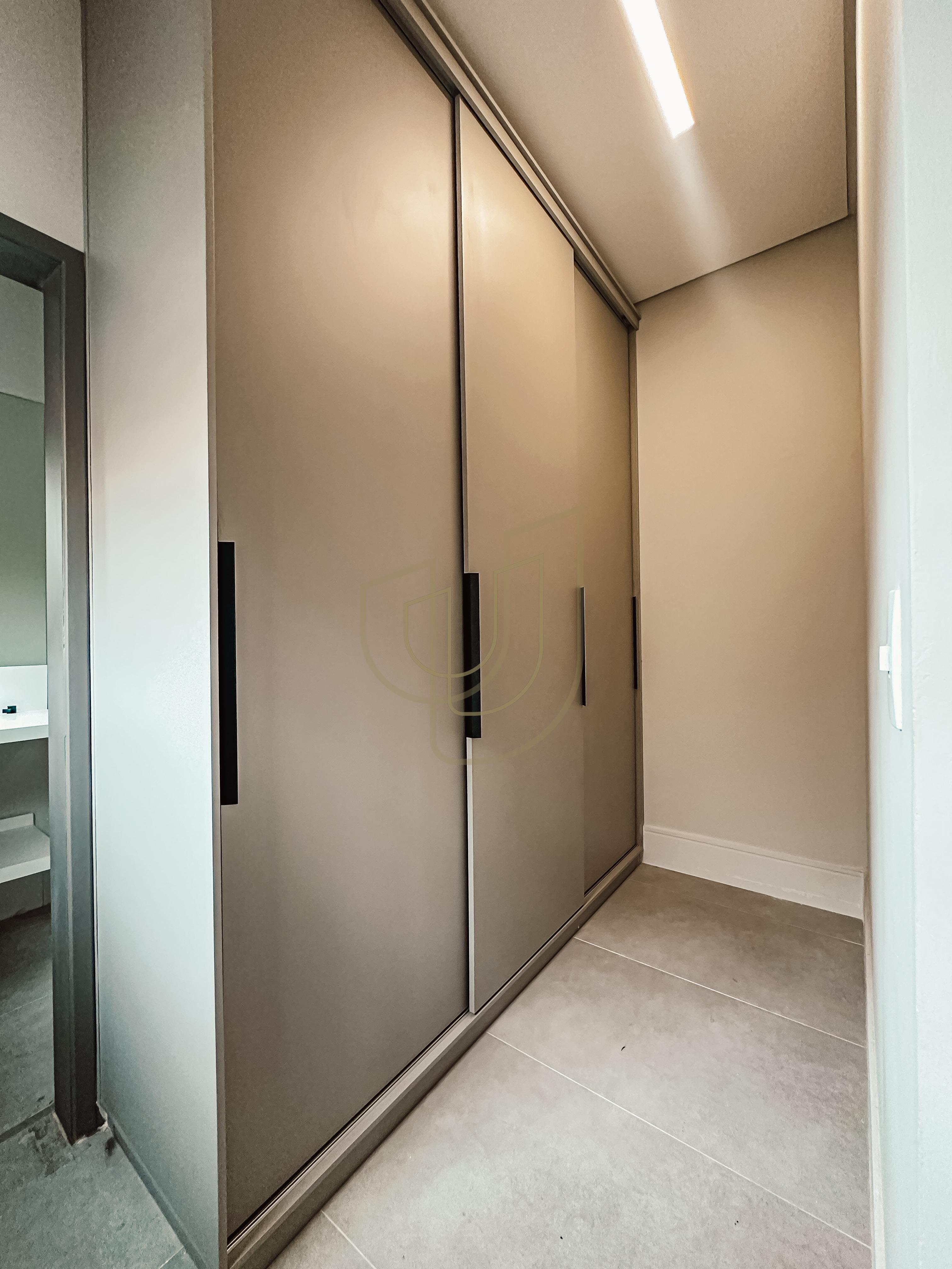 Casa T&eacute;rrea com 3 Su&iacute;tes no Jardim do Golfe III Avenida Loth Bagunha Maldos São José dos Campos - 