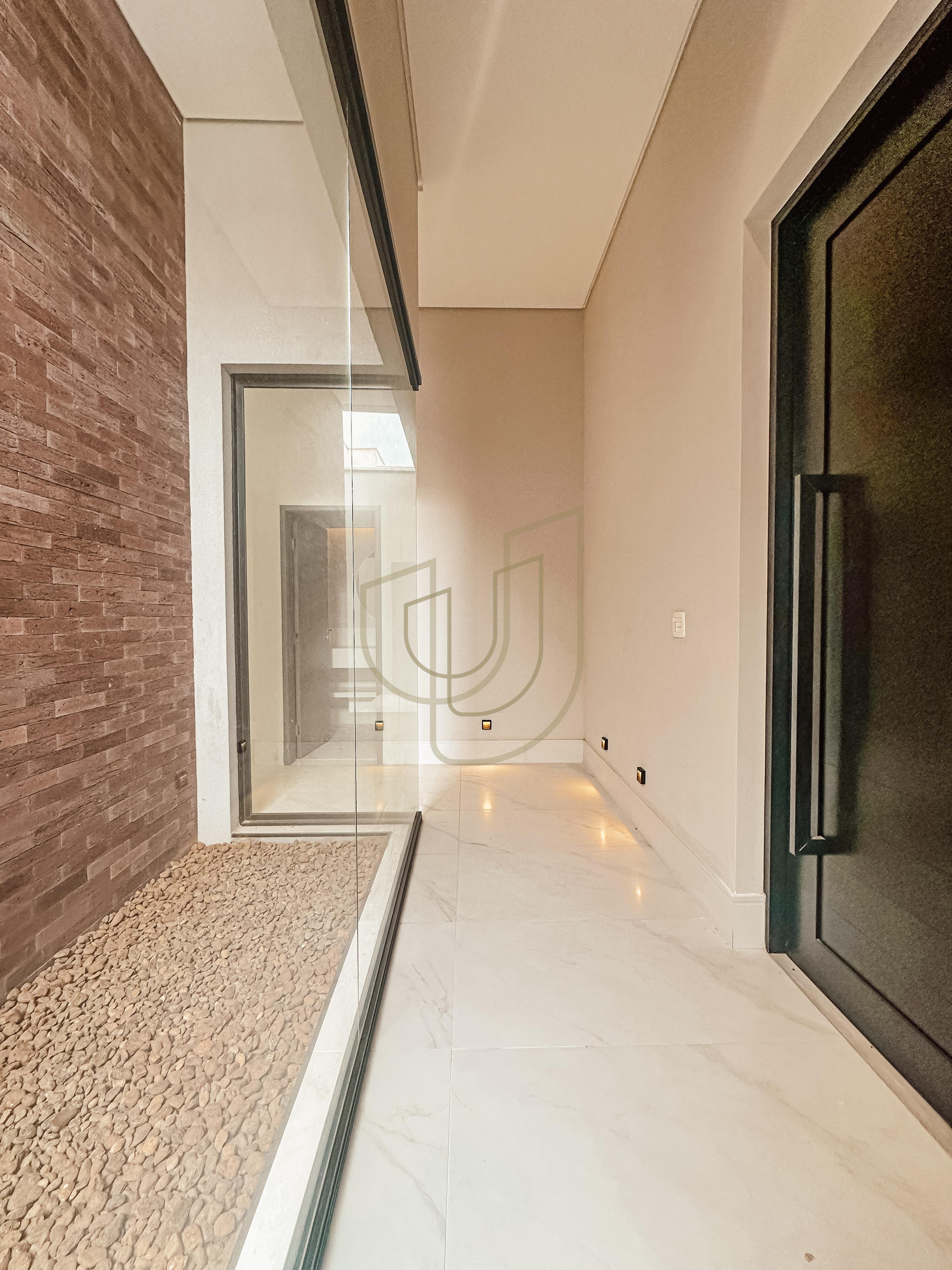 Casa T&eacute;rrea com 3 Su&iacute;tes no Jardim do Golfe III Avenida Loth Bagunha Maldos São José dos Campos - 