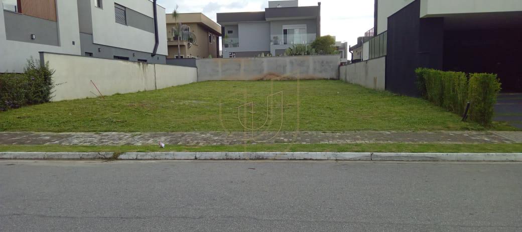 Terreno de 450 m&sup2; no Jardim do Golfe III Avenida Loth Bagunha Maldos São José dos Campos - 