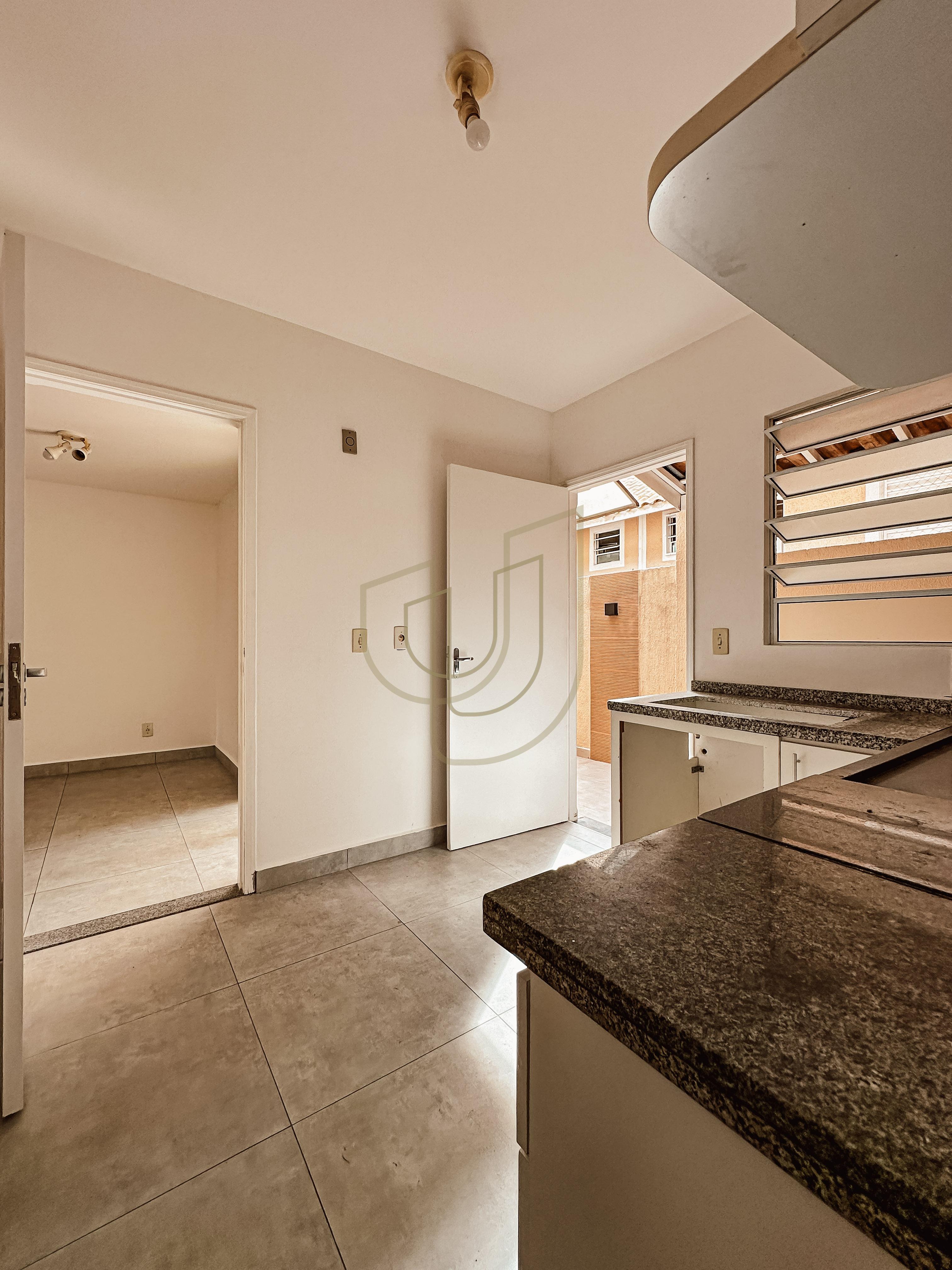 Sobrados com su&iacute;te no Condom&iacute;nio Dei Fiori - Urbanova Avenida Carlos Alberto Ribeiro de Souza São José dos Campos - 