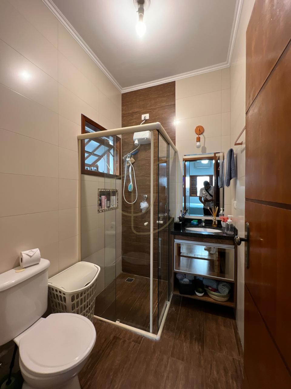 Casa com 3 Dormit&oacute;rios e 140m&sup2; no Vila Branca  Jacareí - 