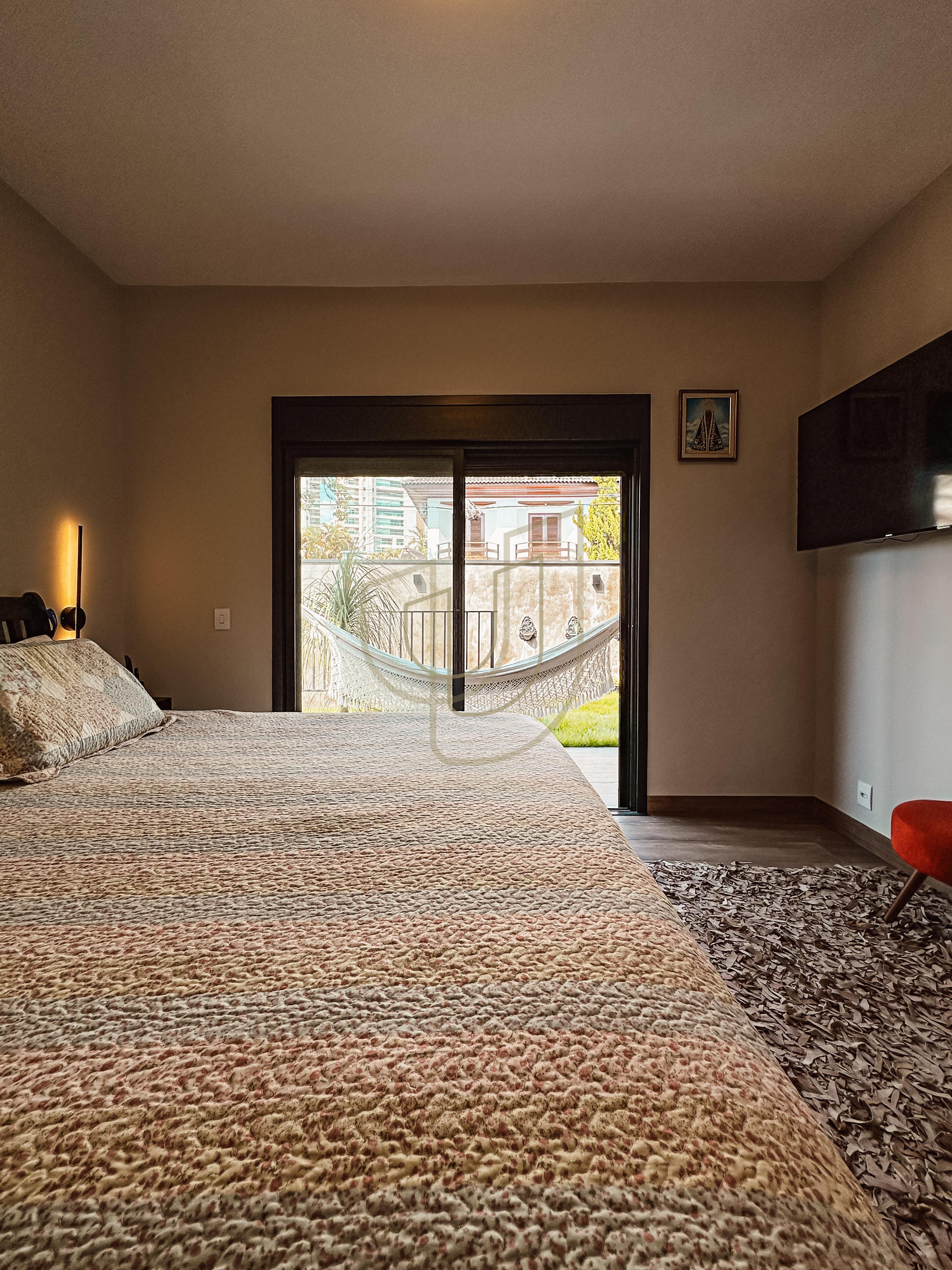 Casa T&eacute;rrea com 3 Su&iacute;tes no Condom&iacute;nio Jardim das Colinas  São José dos Campos - 