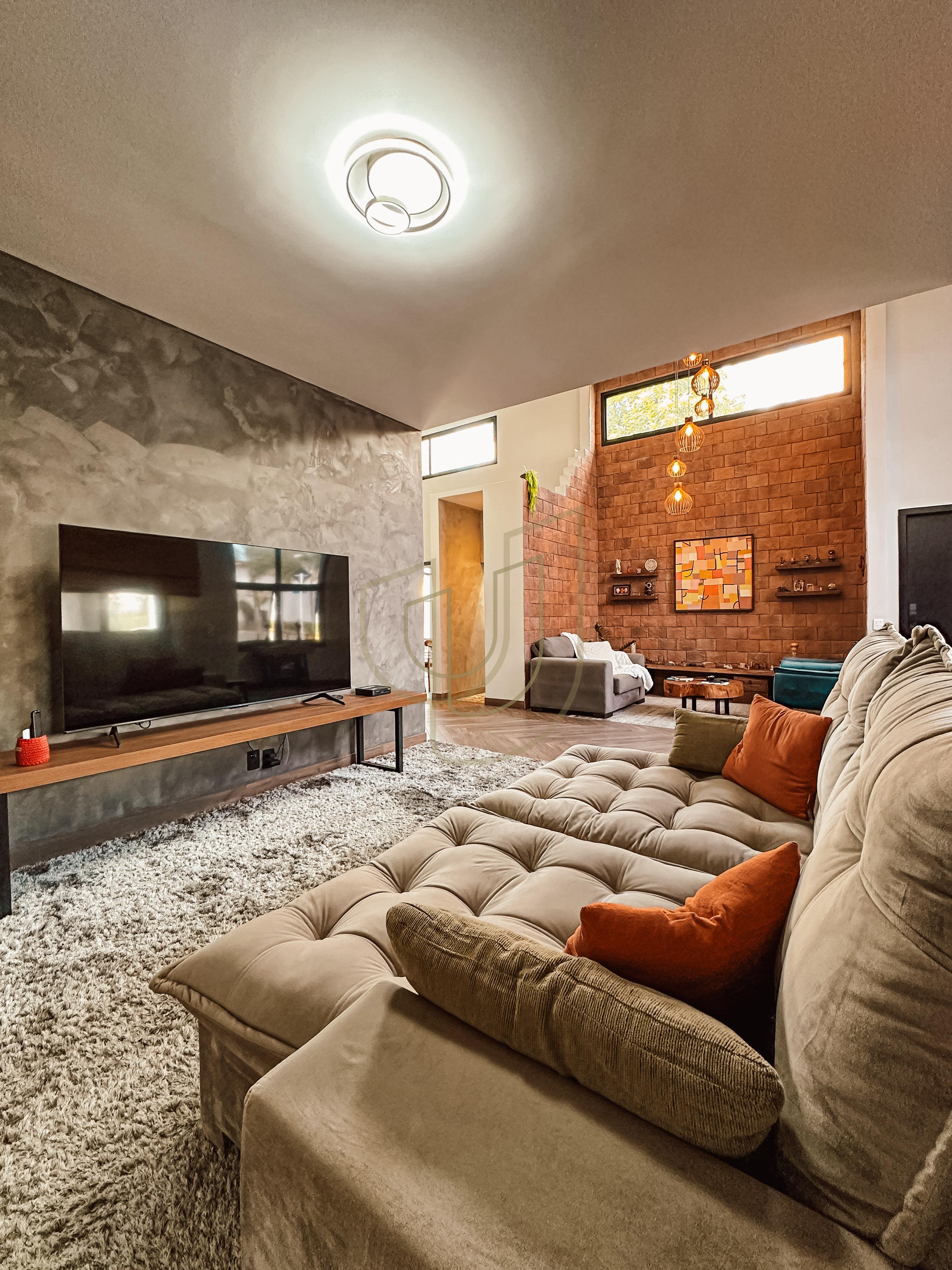 Casa T&eacute;rrea com 3 Su&iacute;tes no Condom&iacute;nio Jardim das Colinas  São José dos Campos - 