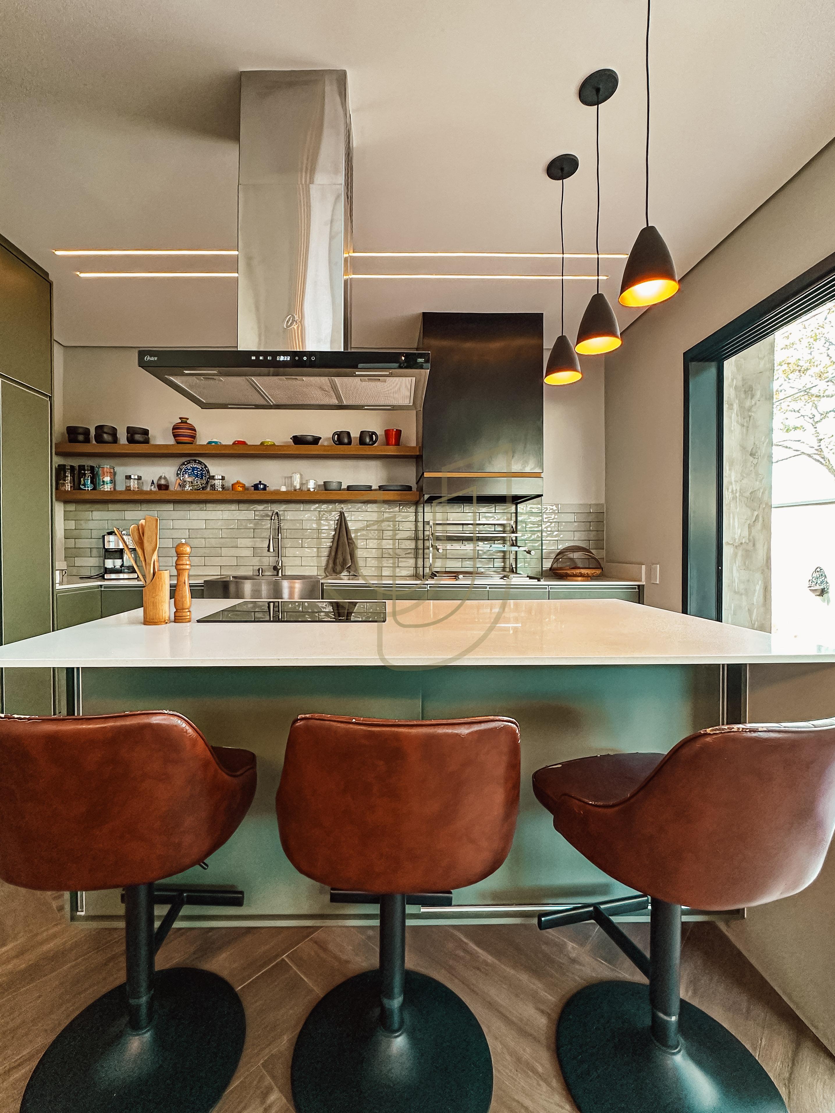 Casa T&eacute;rrea com 3 Su&iacute;tes no Condom&iacute;nio Jardim das Colinas  São José dos Campos - 