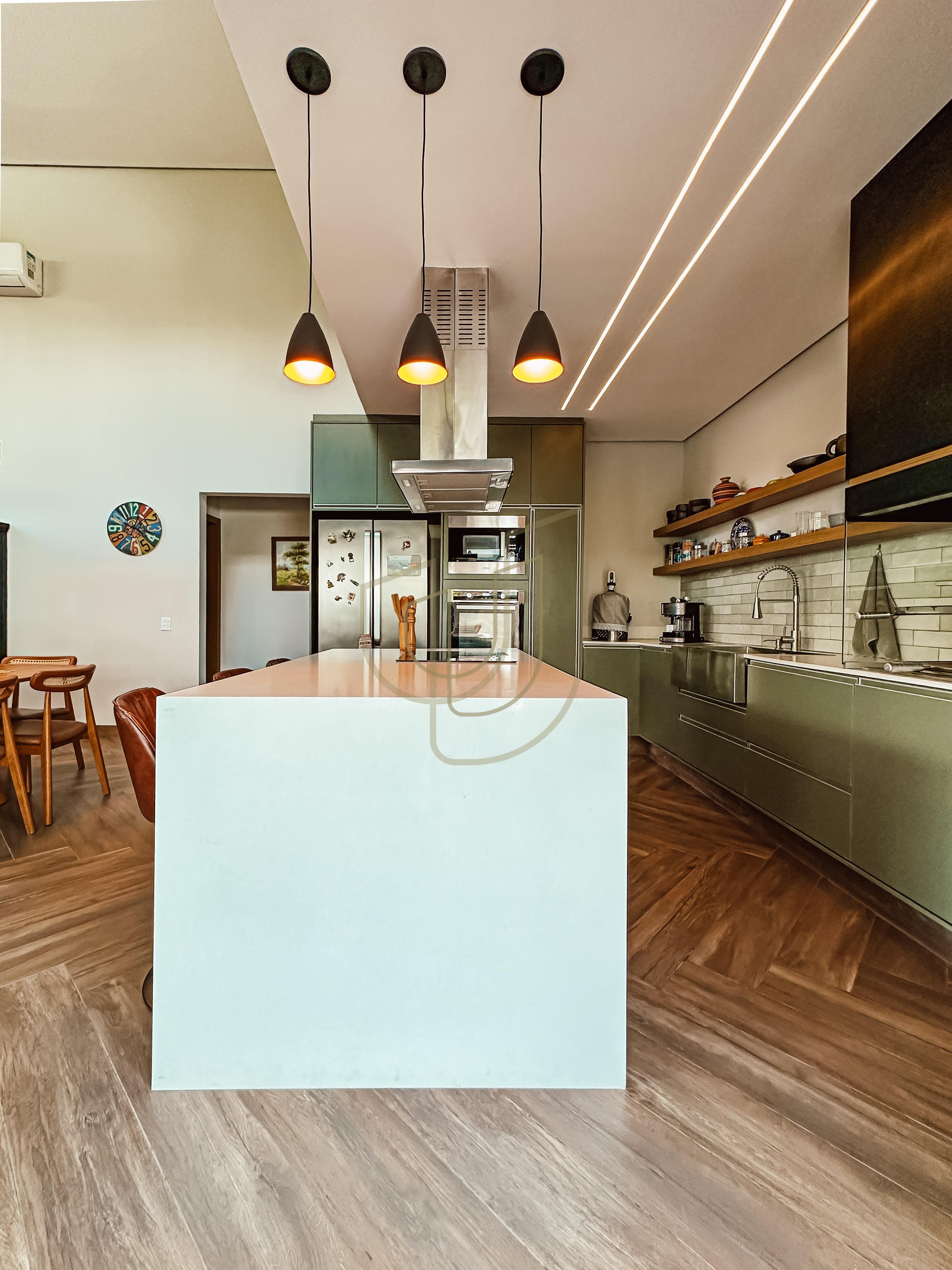 Casa T&eacute;rrea com 3 Su&iacute;tes no Condom&iacute;nio Jardim das Colinas  São José dos Campos - 