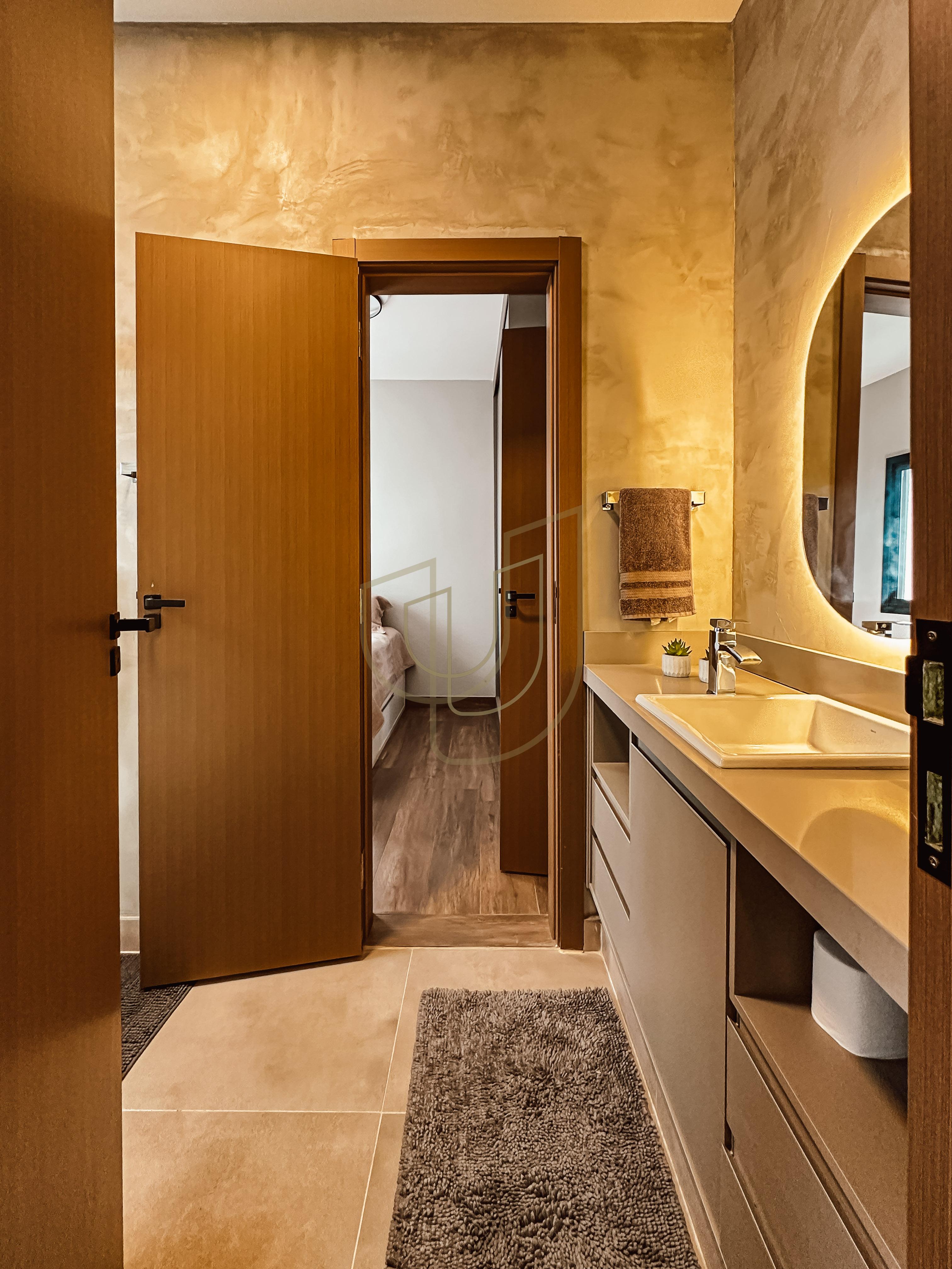 Casa T&eacute;rrea com 3 Su&iacute;tes no Condom&iacute;nio Jardim das Colinas  São José dos Campos - 