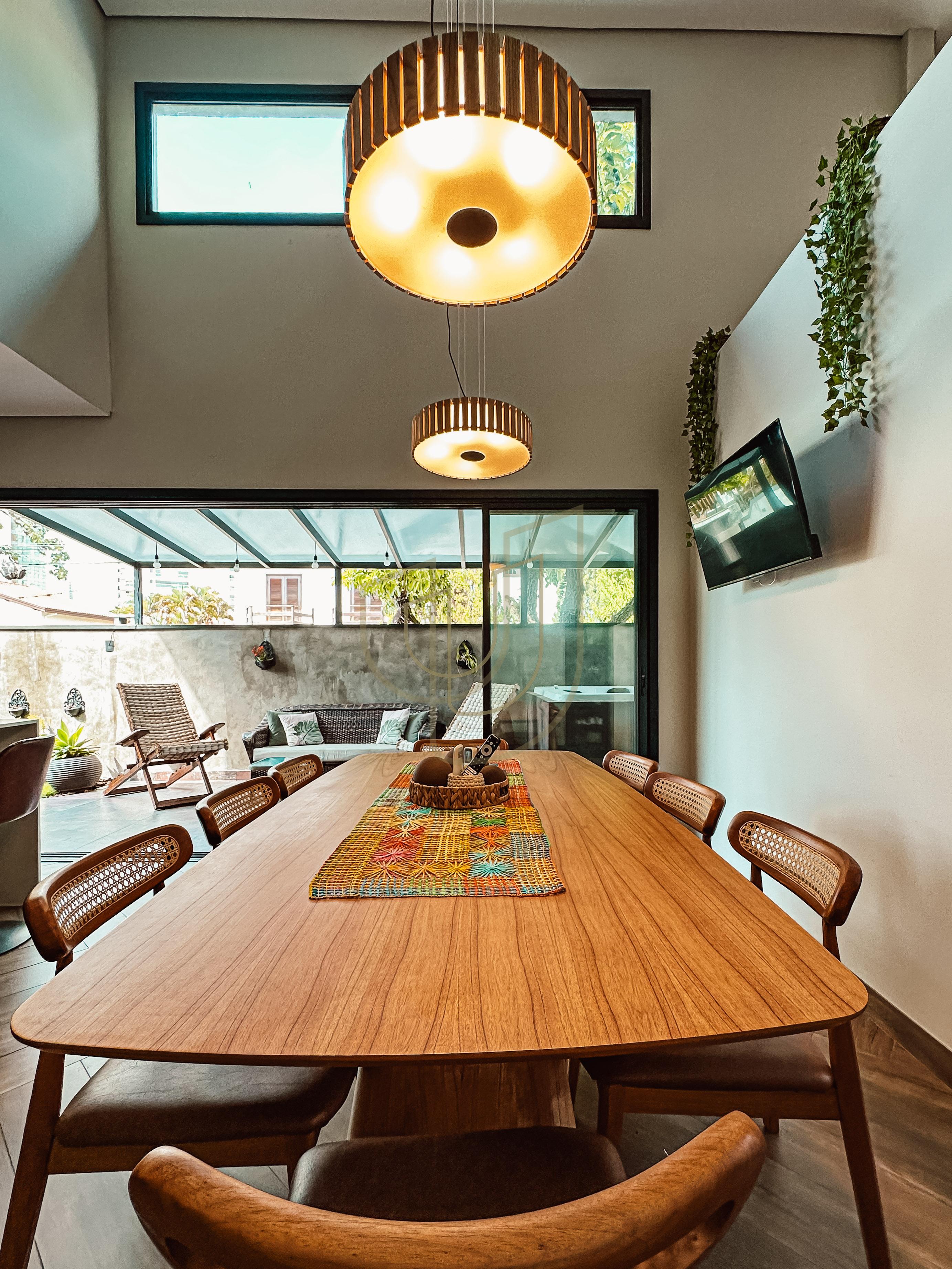 Casa T&eacute;rrea com 3 Su&iacute;tes no Condom&iacute;nio Jardim das Colinas  São José dos Campos - 