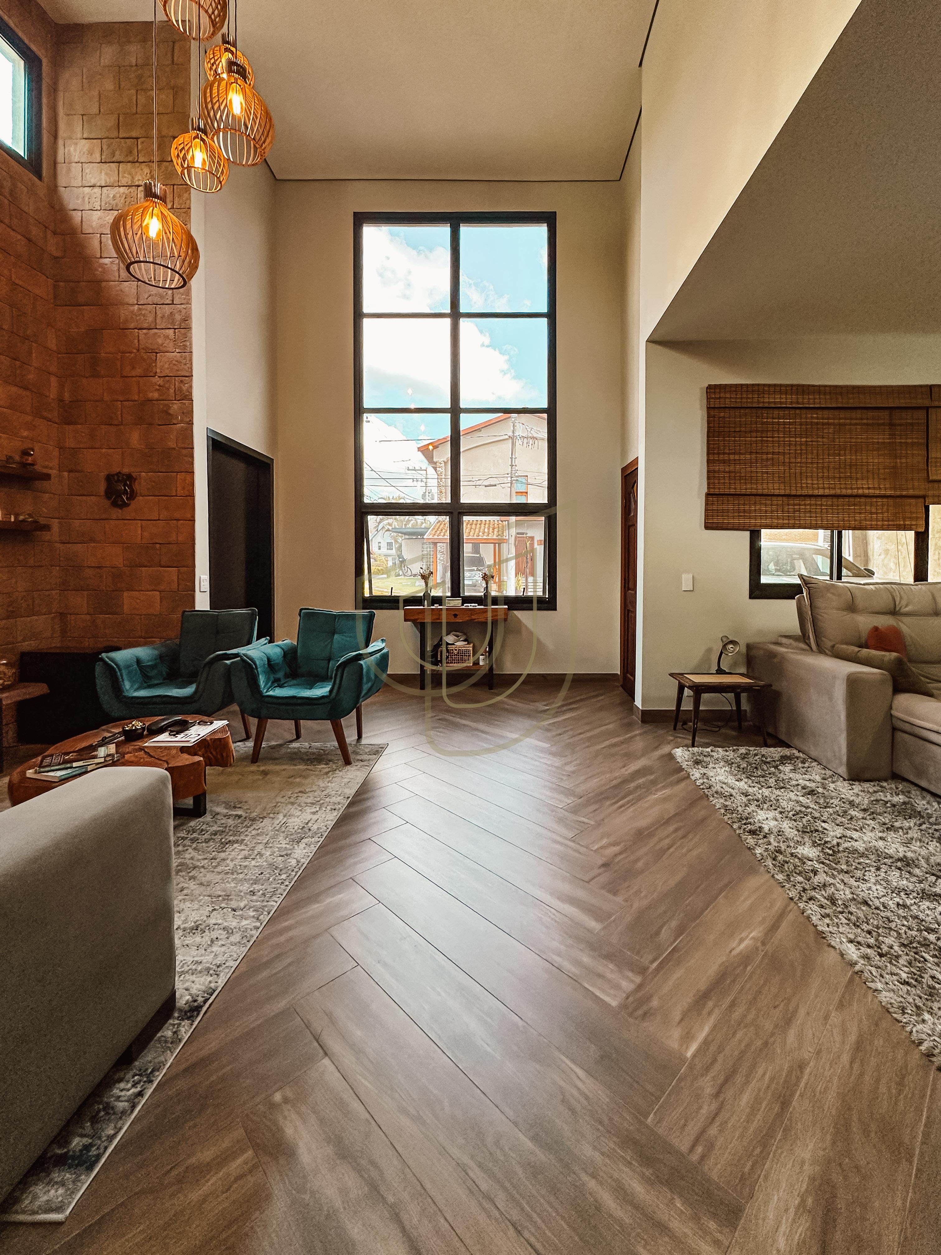 Casa T&eacute;rrea com 3 Su&iacute;tes no Condom&iacute;nio Jardim das Colinas  São José dos Campos - 