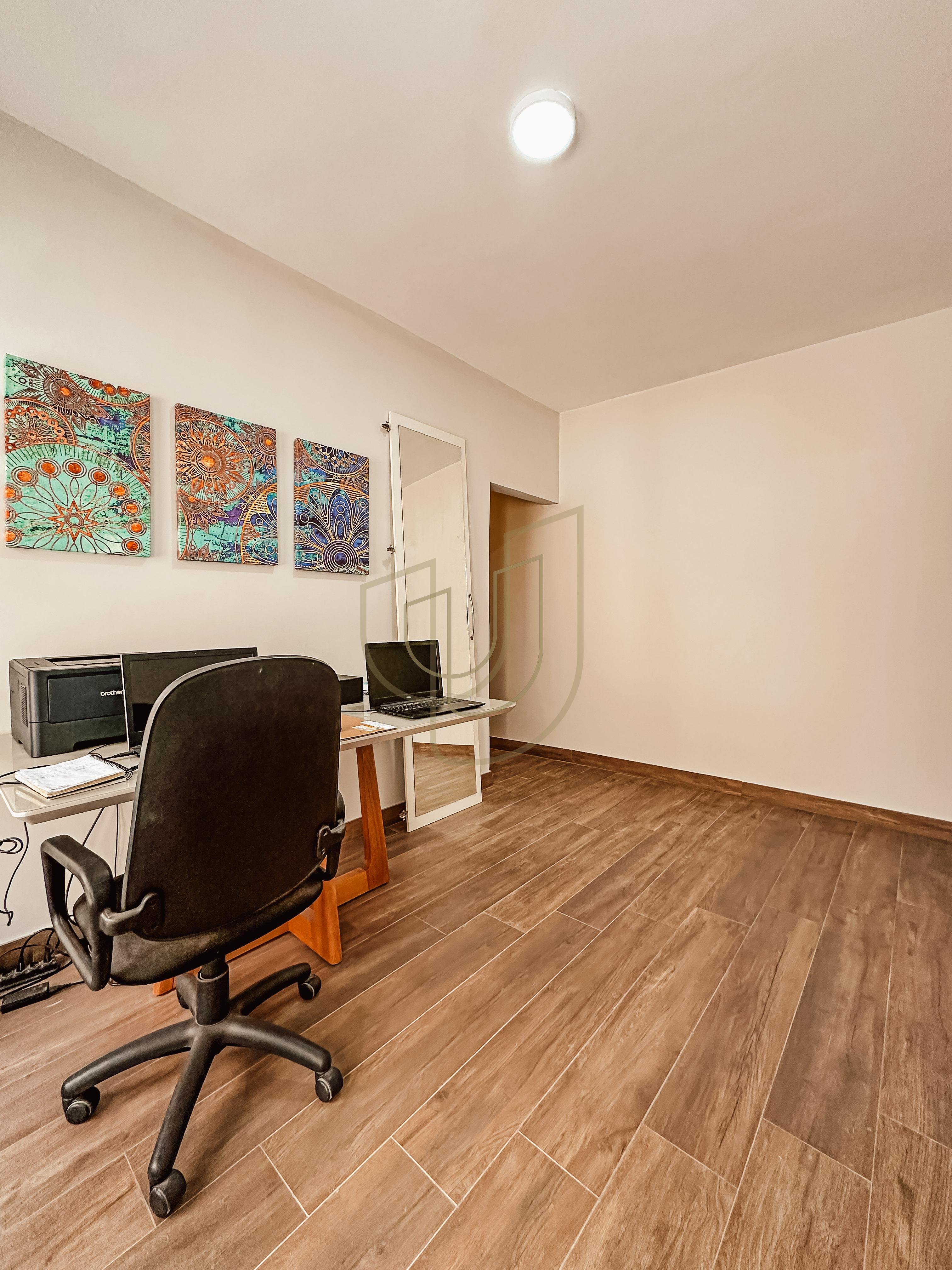 Casa T&eacute;rrea com 3 Su&iacute;tes no Condom&iacute;nio Jardim das Colinas  São José dos Campos - 