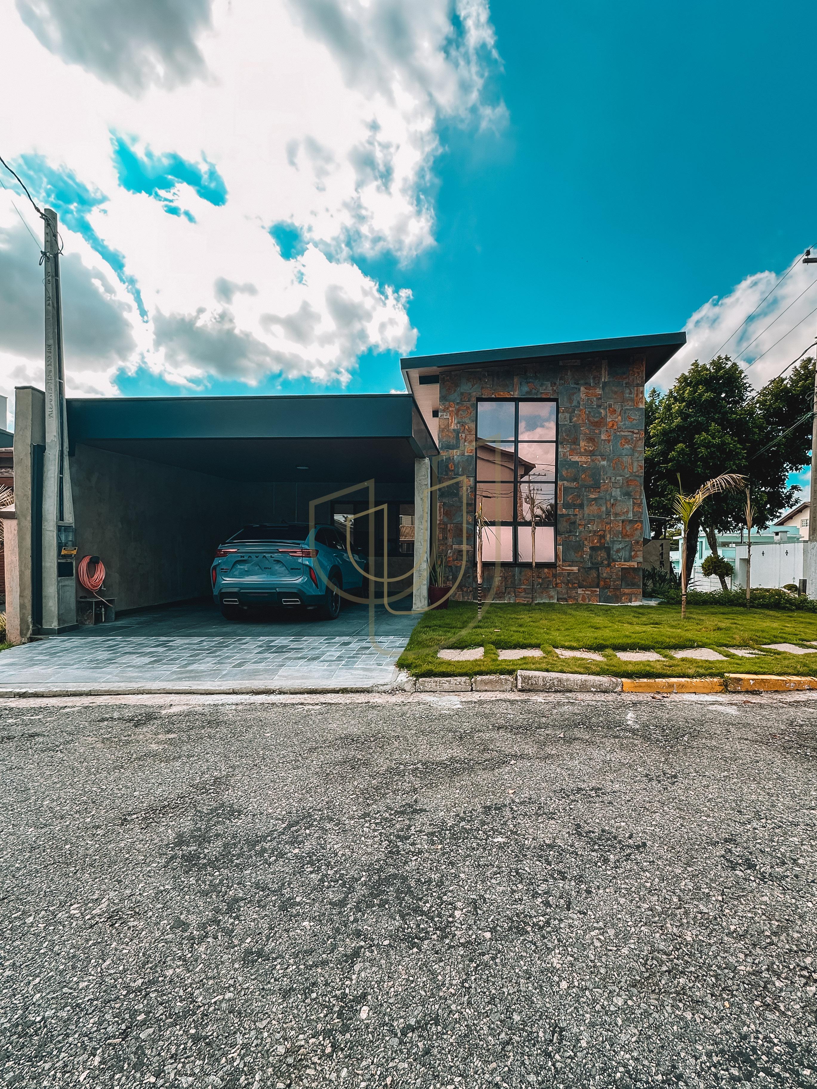 Casa T&eacute;rrea com 3 Su&iacute;tes no Condom&iacute;nio Jardim das Colinas  São José dos Campos - 