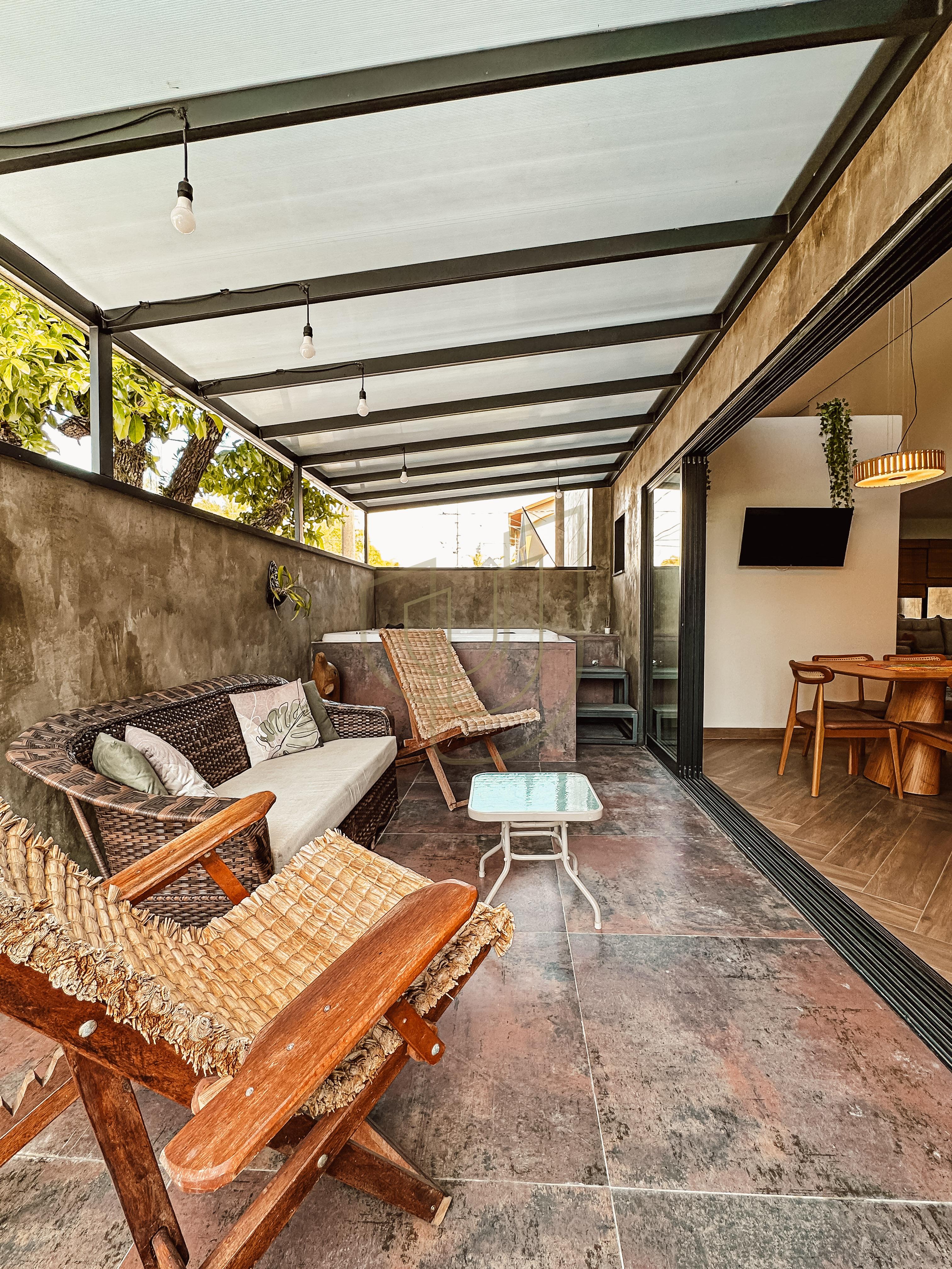 Casa T&eacute;rrea com 3 Su&iacute;tes no Condom&iacute;nio Jardim das Colinas  São José dos Campos - 