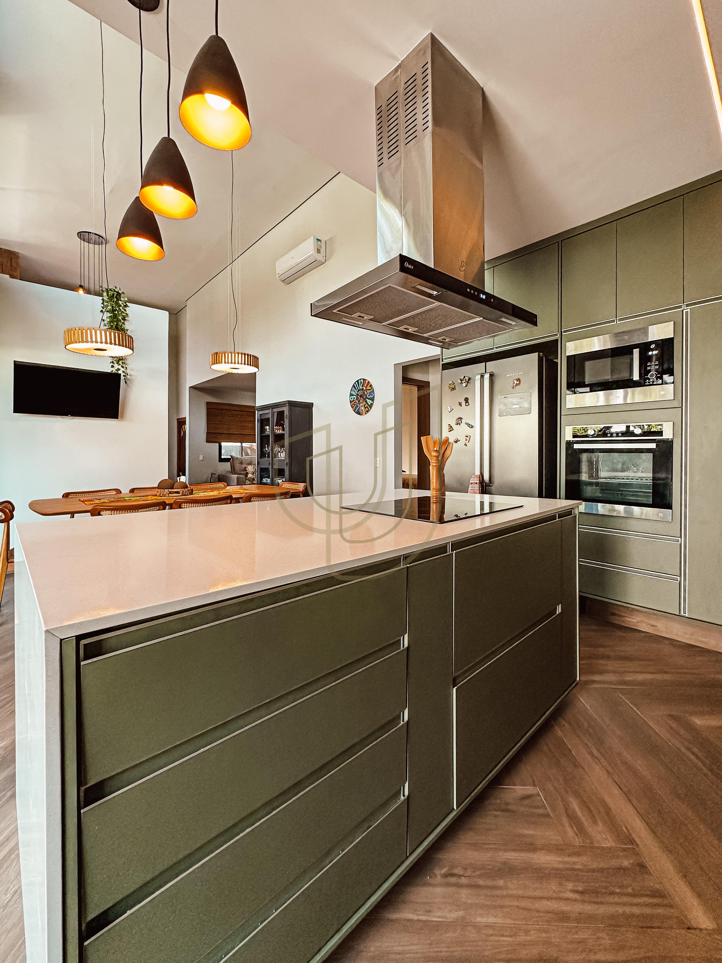 Casa T&eacute;rrea com 3 Su&iacute;tes no Condom&iacute;nio Jardim das Colinas  São José dos Campos - 