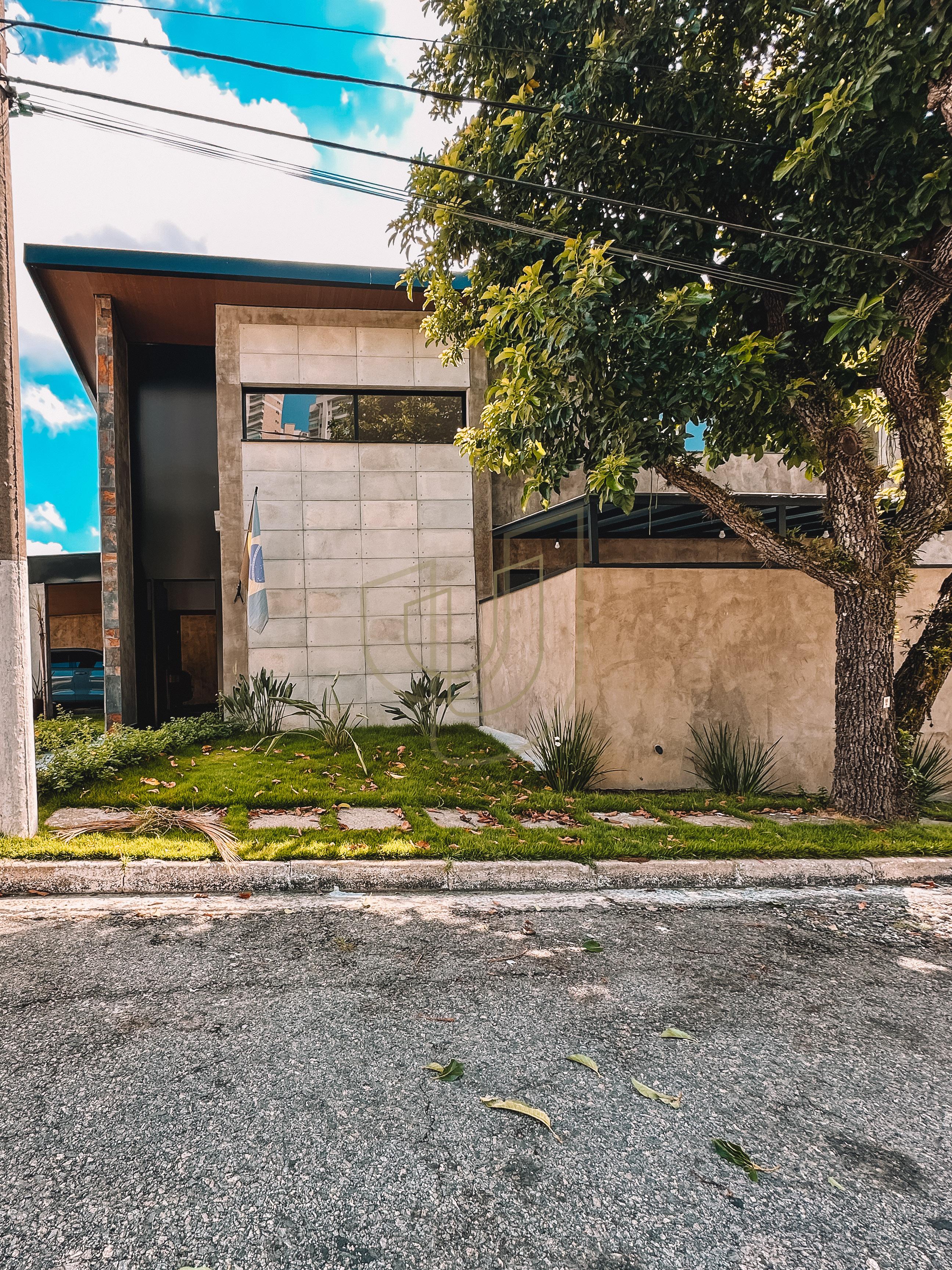 Casa T&eacute;rrea com 3 Su&iacute;tes no Condom&iacute;nio Jardim das Colinas  São José dos Campos - 