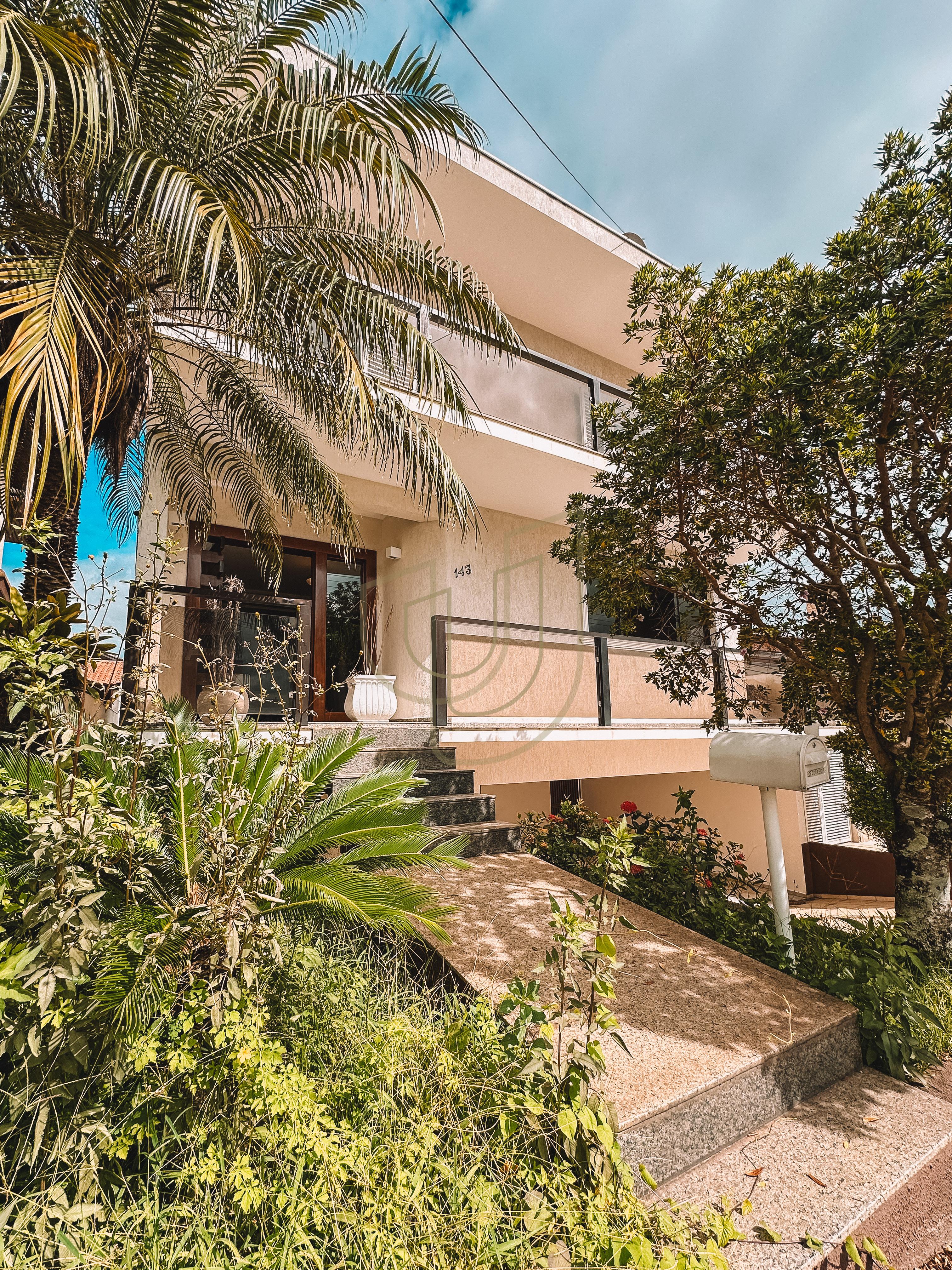 Casa com 4 Dormit&oacute;rios no Condom&iacute;nio Altos da Serra I  São José dos Campos - 