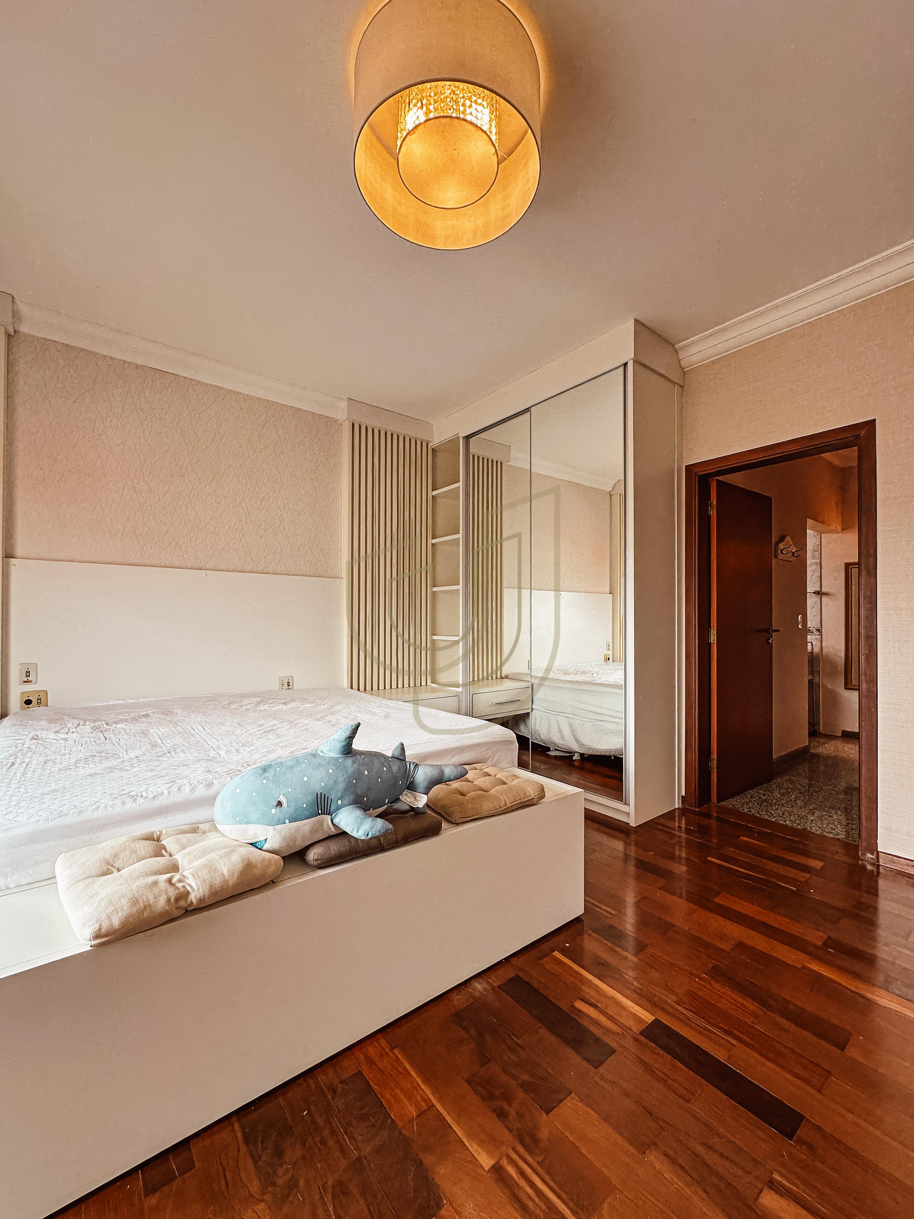 Casa com 4 Dormit&oacute;rios no Condom&iacute;nio Altos da Serra I  São José dos Campos - 