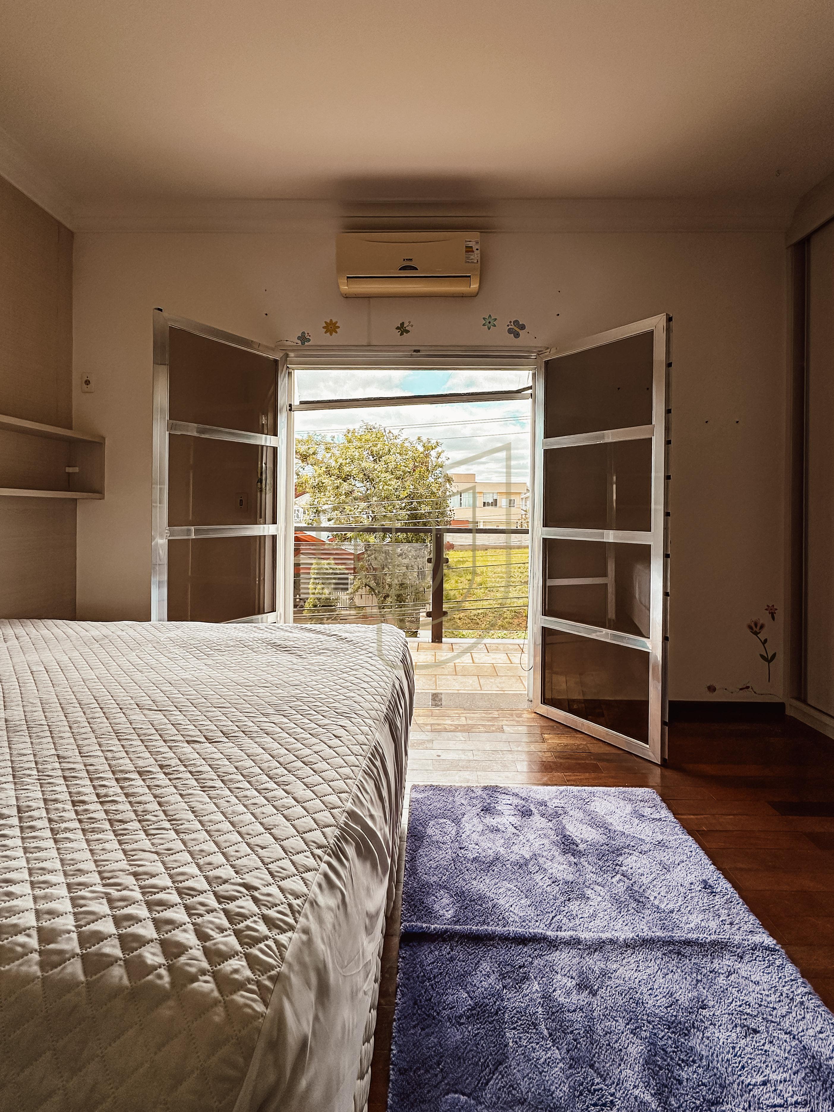 Casa com 4 Dormit&oacute;rios no Condom&iacute;nio Altos da Serra I  São José dos Campos - 