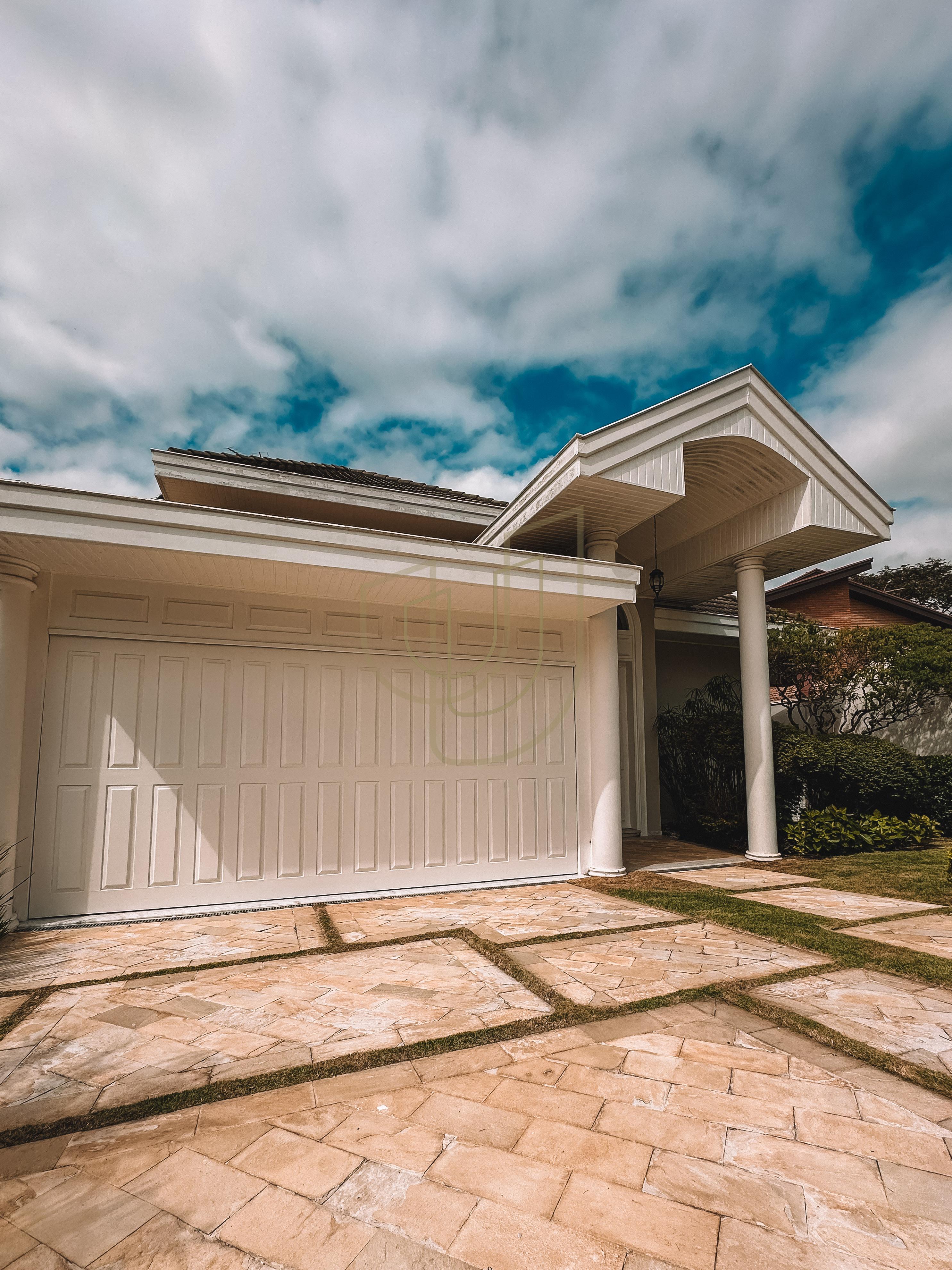 Casa com 3 Dormit&oacute;rios no Condom&iacute;nio Altos da Serra I  São José dos Campos - 