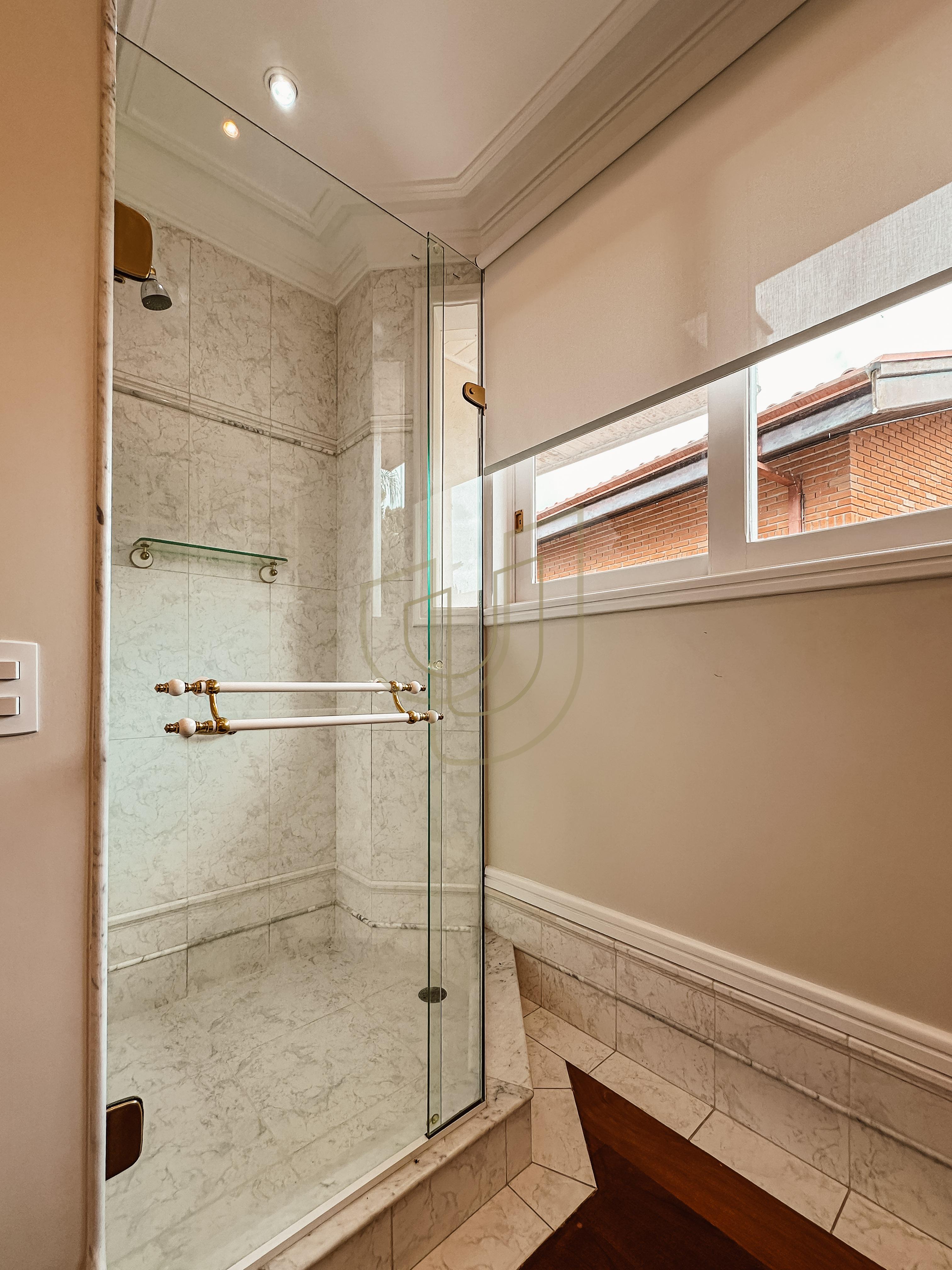 Casa com 3 Dormit&oacute;rios no Condom&iacute;nio Altos da Serra I  São José dos Campos - 