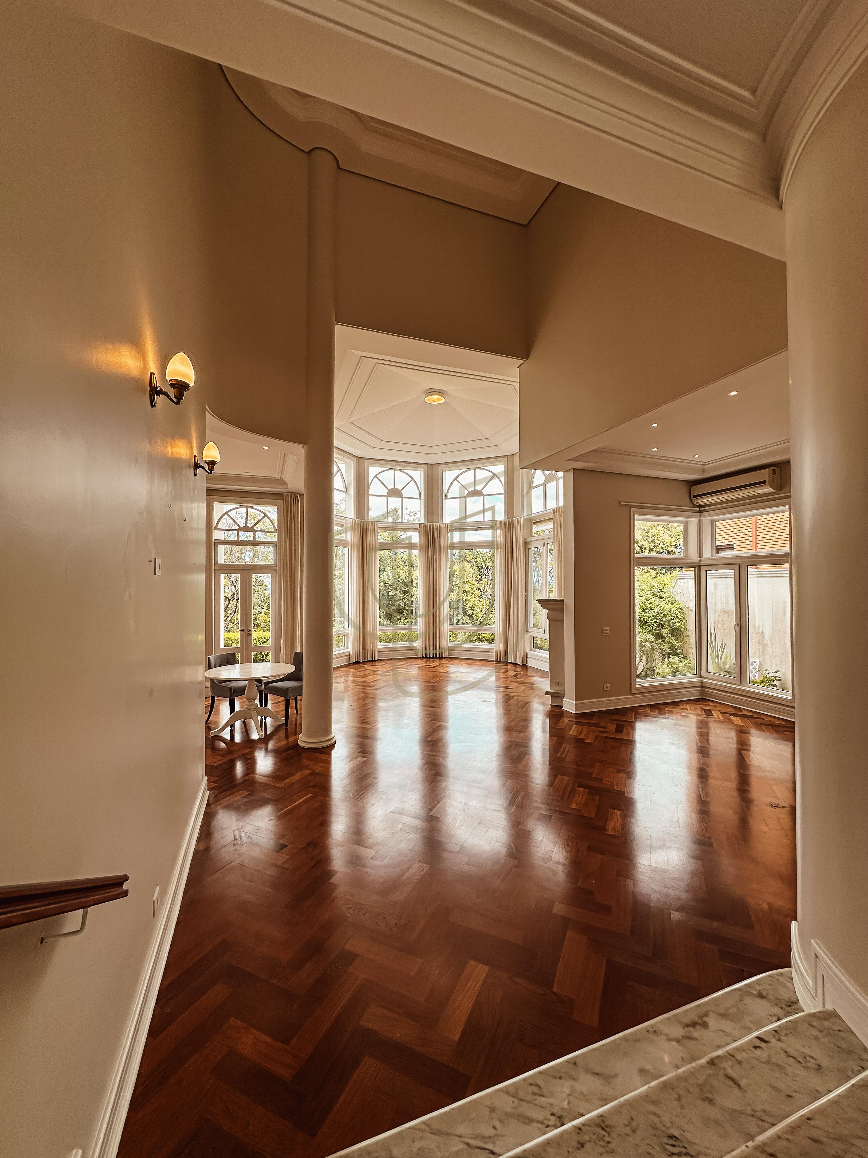 Casa com 3 Dormit&oacute;rios no Condom&iacute;nio Altos da Serra I  São José dos Campos - 