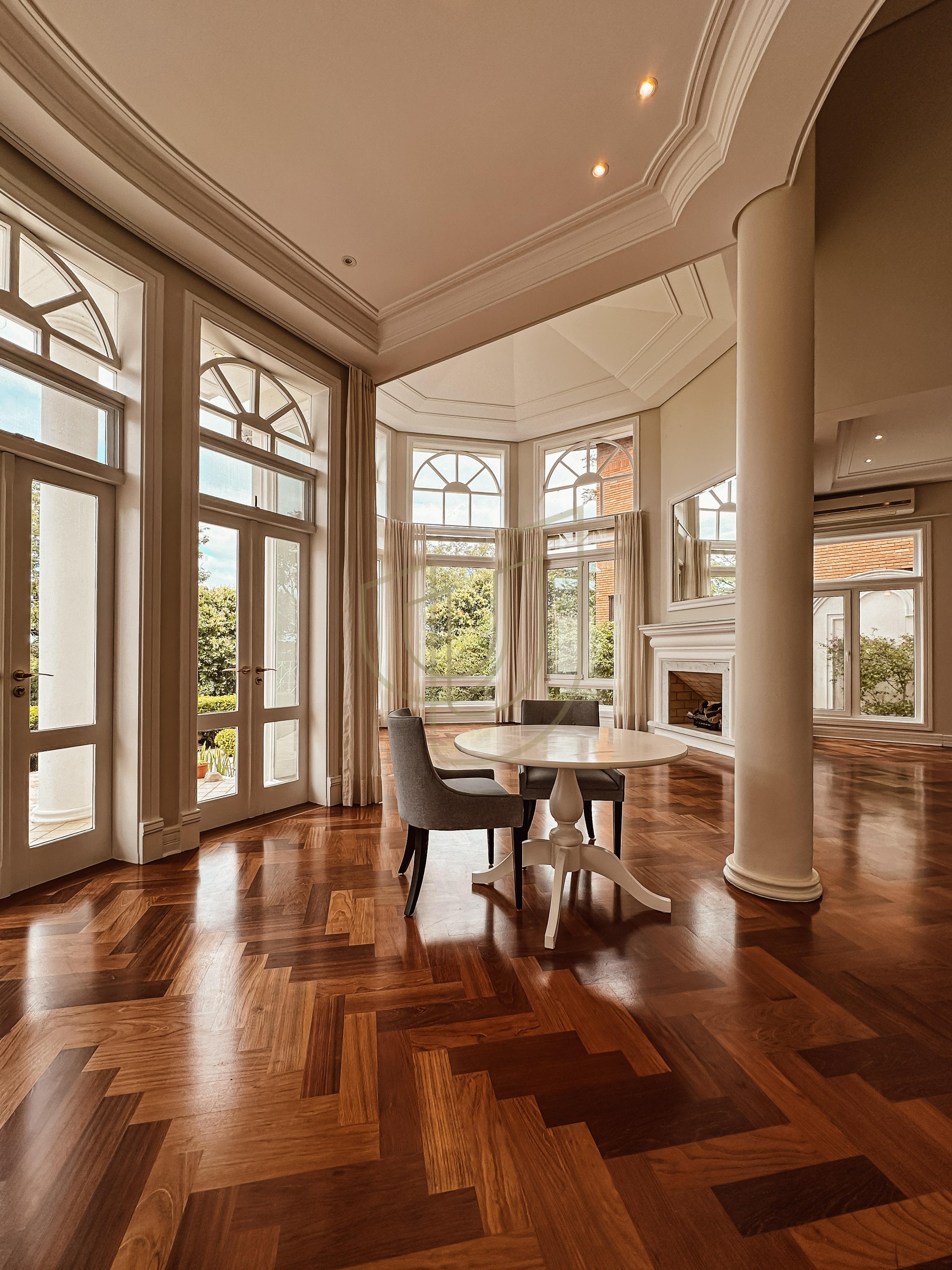 Casa com 3 Dormit&oacute;rios no Condom&iacute;nio Altos da Serra I  São José dos Campos - 