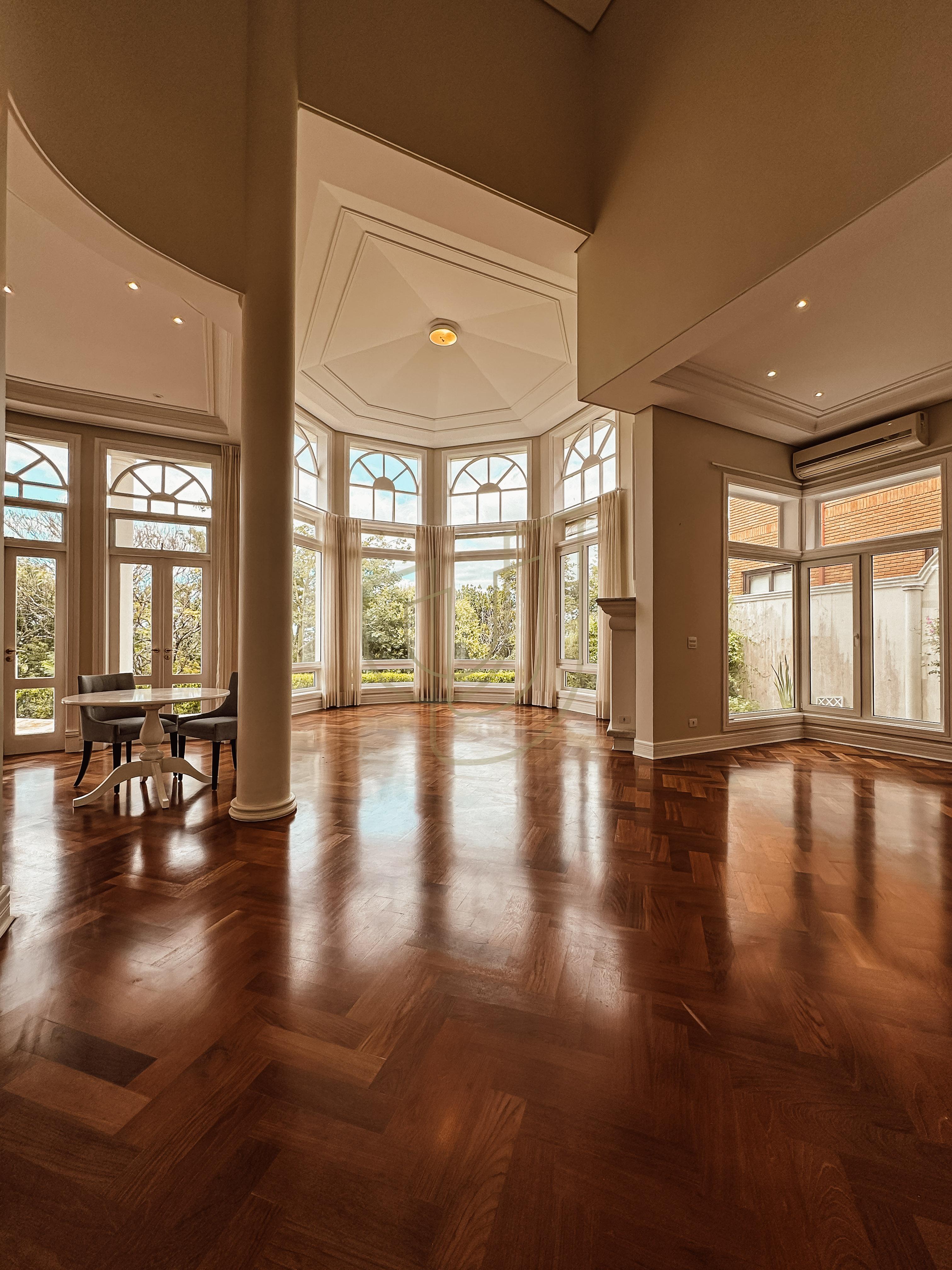 Casa com 3 Dormit&oacute;rios no Condom&iacute;nio Altos da Serra I  São José dos Campos - 