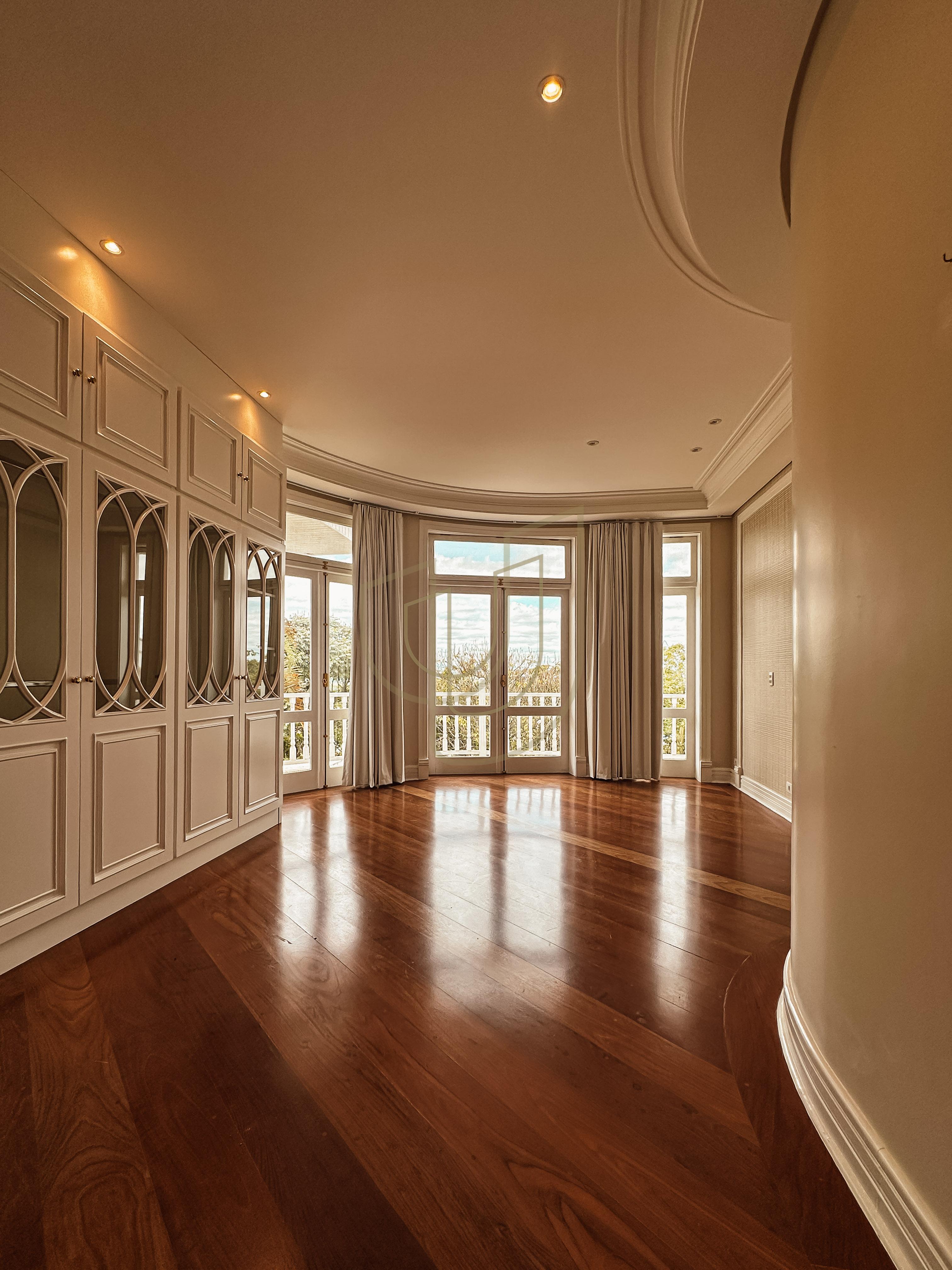 Casa com 3 Dormit&oacute;rios no Condom&iacute;nio Altos da Serra I  São José dos Campos - 