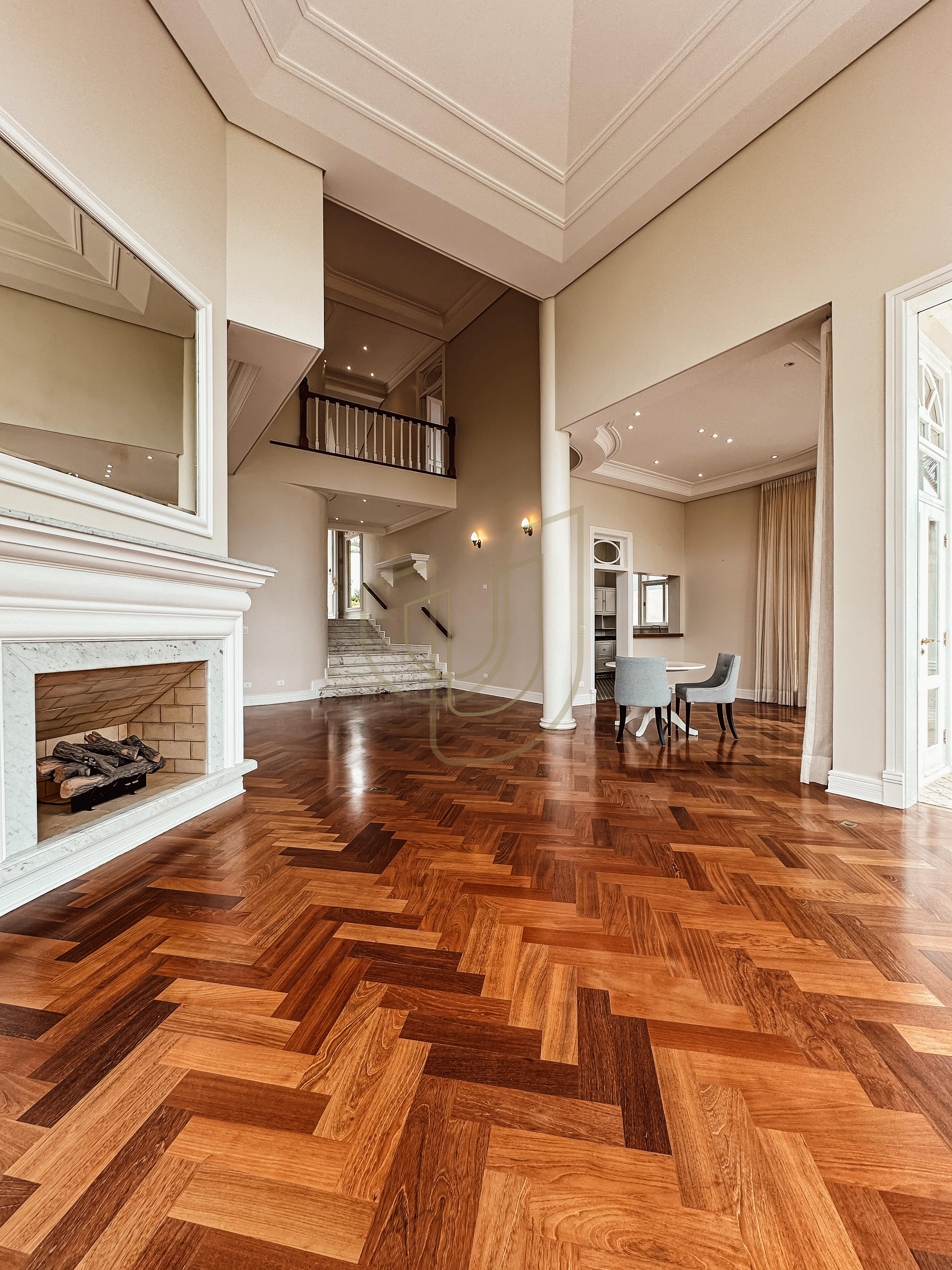 Casa com 3 Dormit&oacute;rios no Condom&iacute;nio Altos da Serra I  São José dos Campos - 