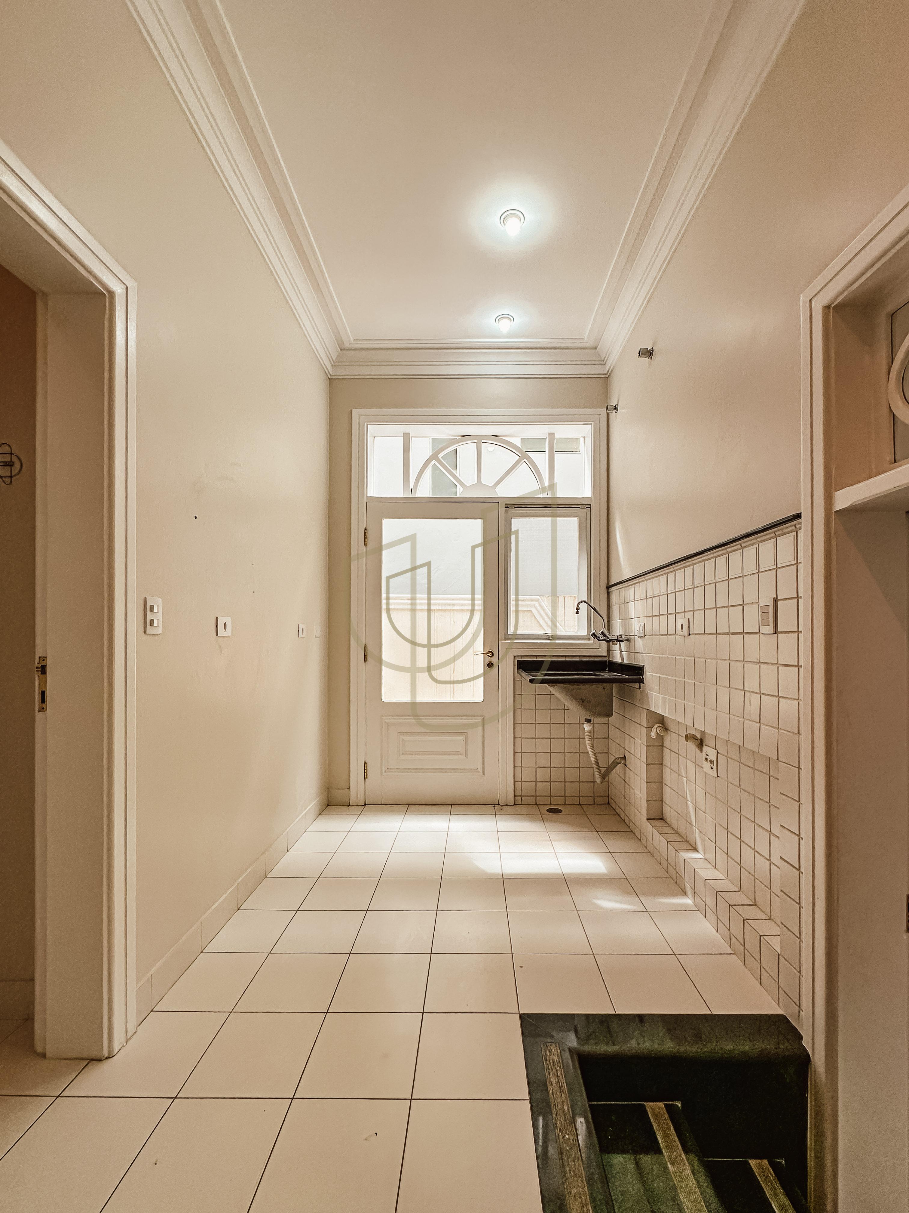 Casa com 3 Dormit&oacute;rios no Condom&iacute;nio Altos da Serra I  São José dos Campos - 