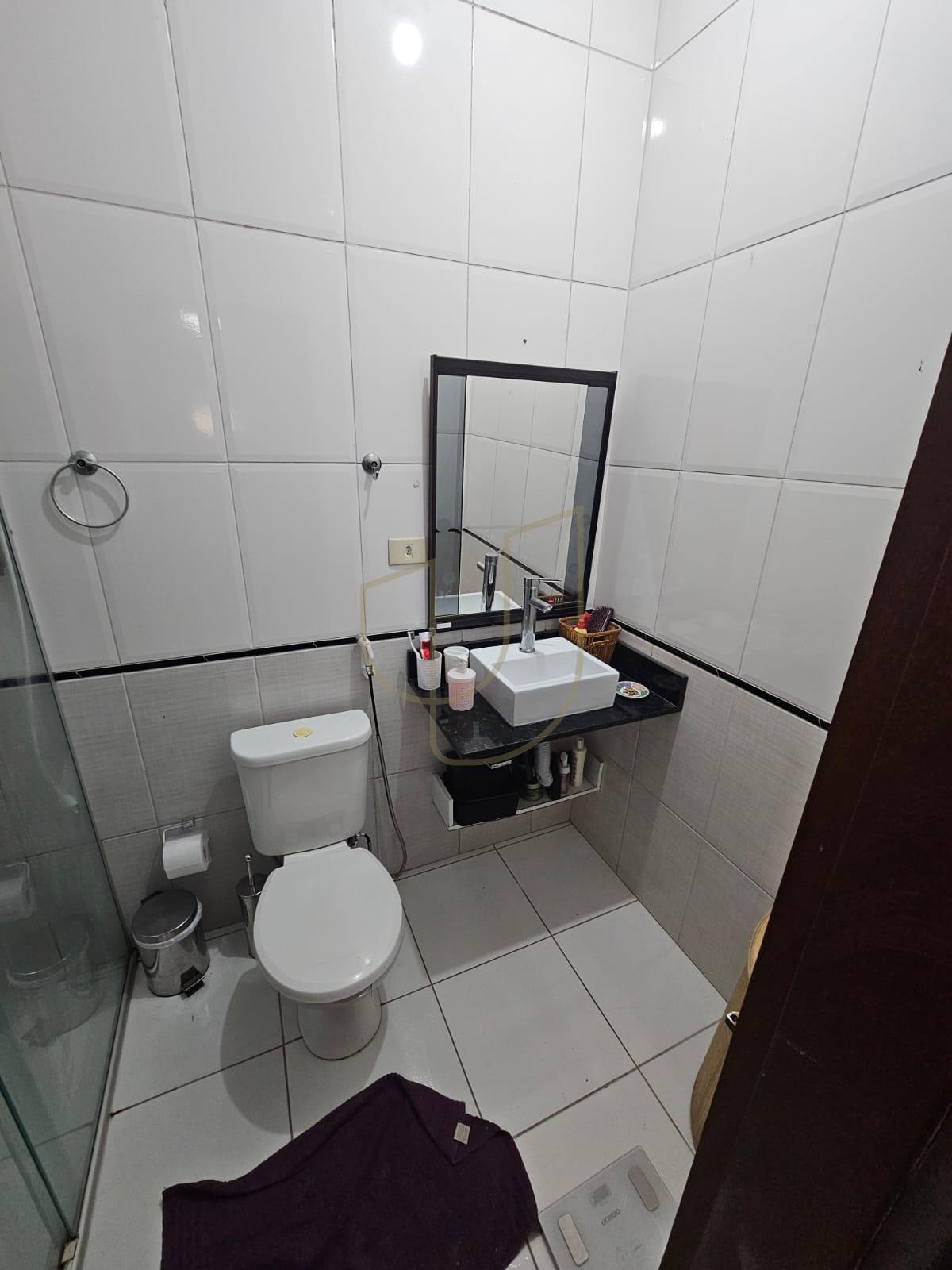 Casa com 3 Dormit&oacute;rios e Churrasqueira no Vila Branca - Jacare&iacute;  Jacareí - 