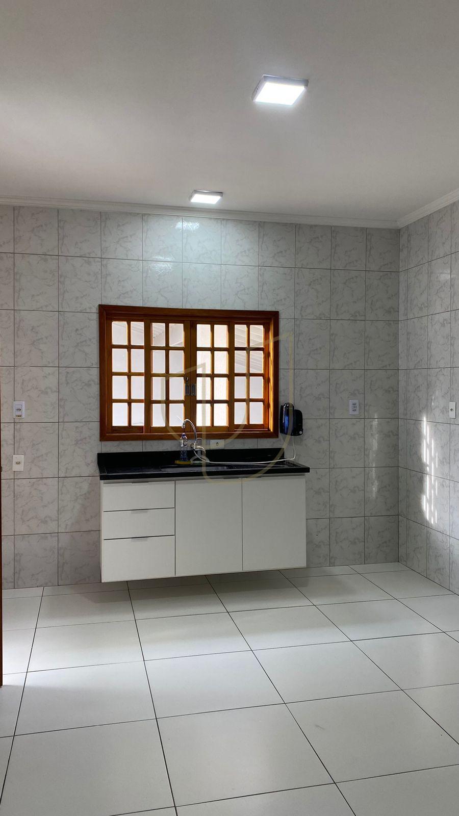 Casa com 3 Dormit&oacute;rios e Churrasqueira no Vila Branca - Jacare&iacute;  Jacareí - 