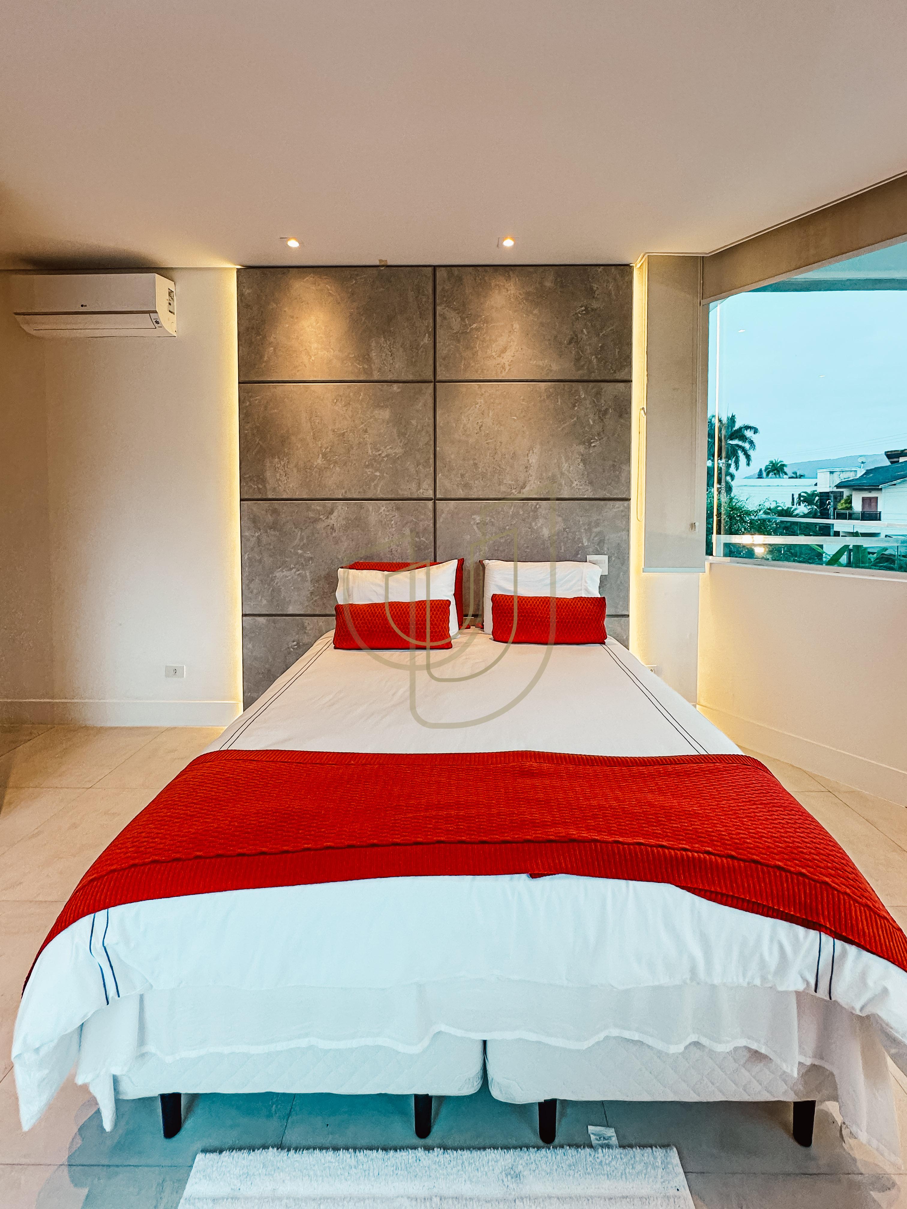 Casa com 5 su&iacute;tes no Residencial Acapulco em Guaruj&aacute; Avenida Albino dos Santos Gandares Guarujá - 