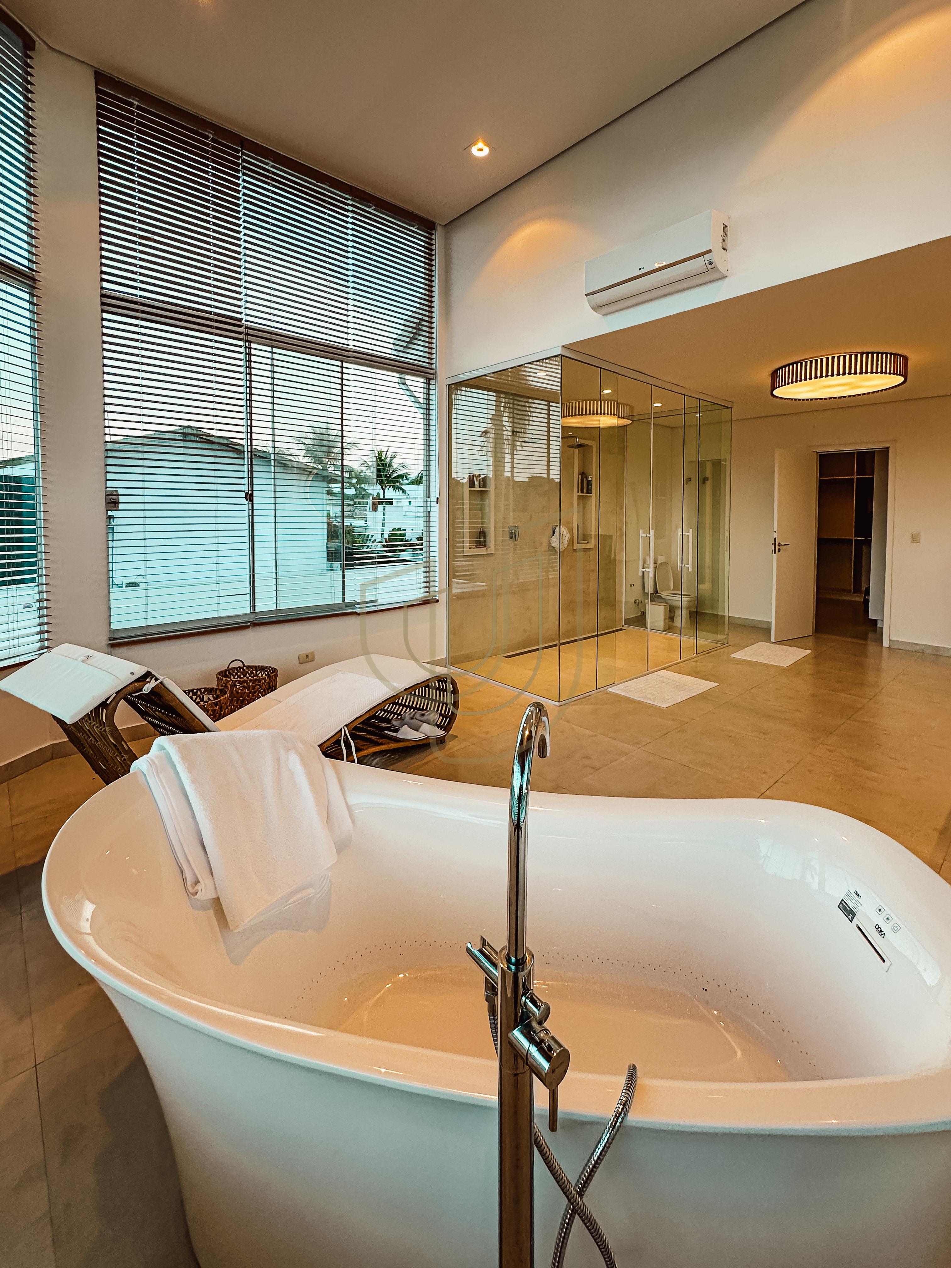 Casa com 5 su&iacute;tes no Residencial Acapulco em Guaruj&aacute; Avenida Albino dos Santos Gandares Guarujá - 