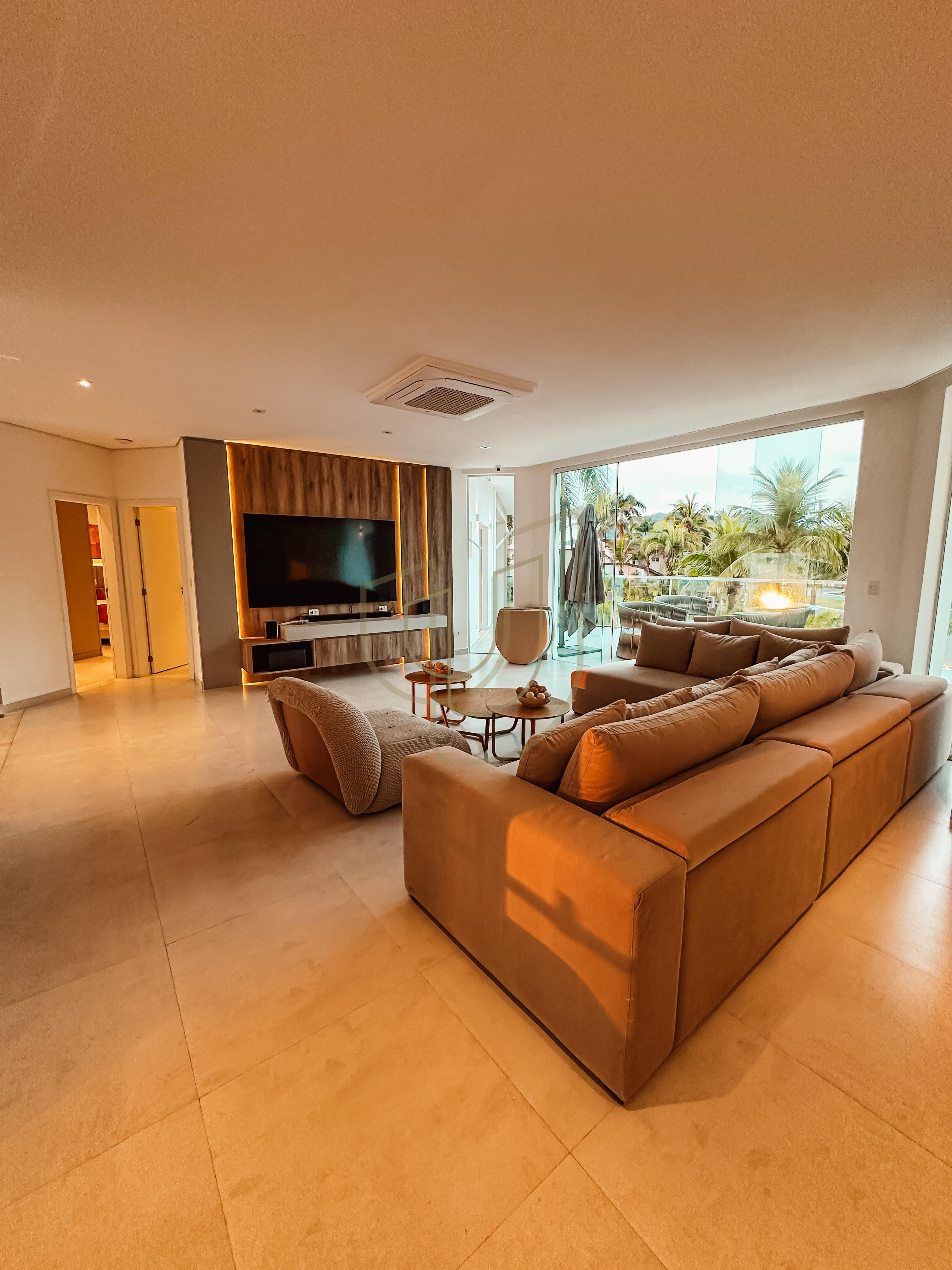 Casa com 5 su&iacute;tes no Residencial Acapulco em Guaruj&aacute; Avenida Albino dos Santos Gandares Guarujá - 