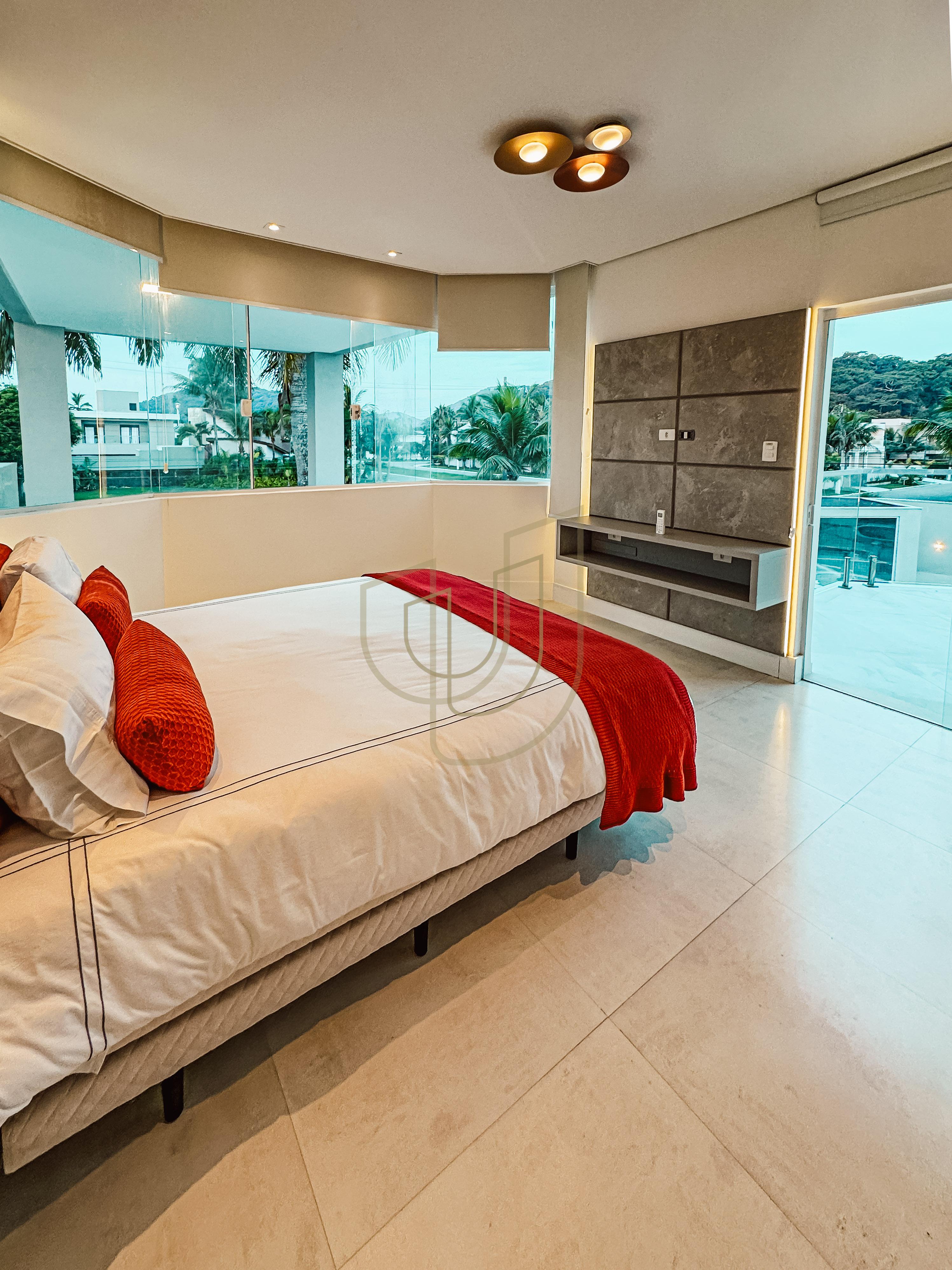 Casa com 5 su&iacute;tes no Residencial Acapulco em Guaruj&aacute; Avenida Albino dos Santos Gandares Guarujá - 