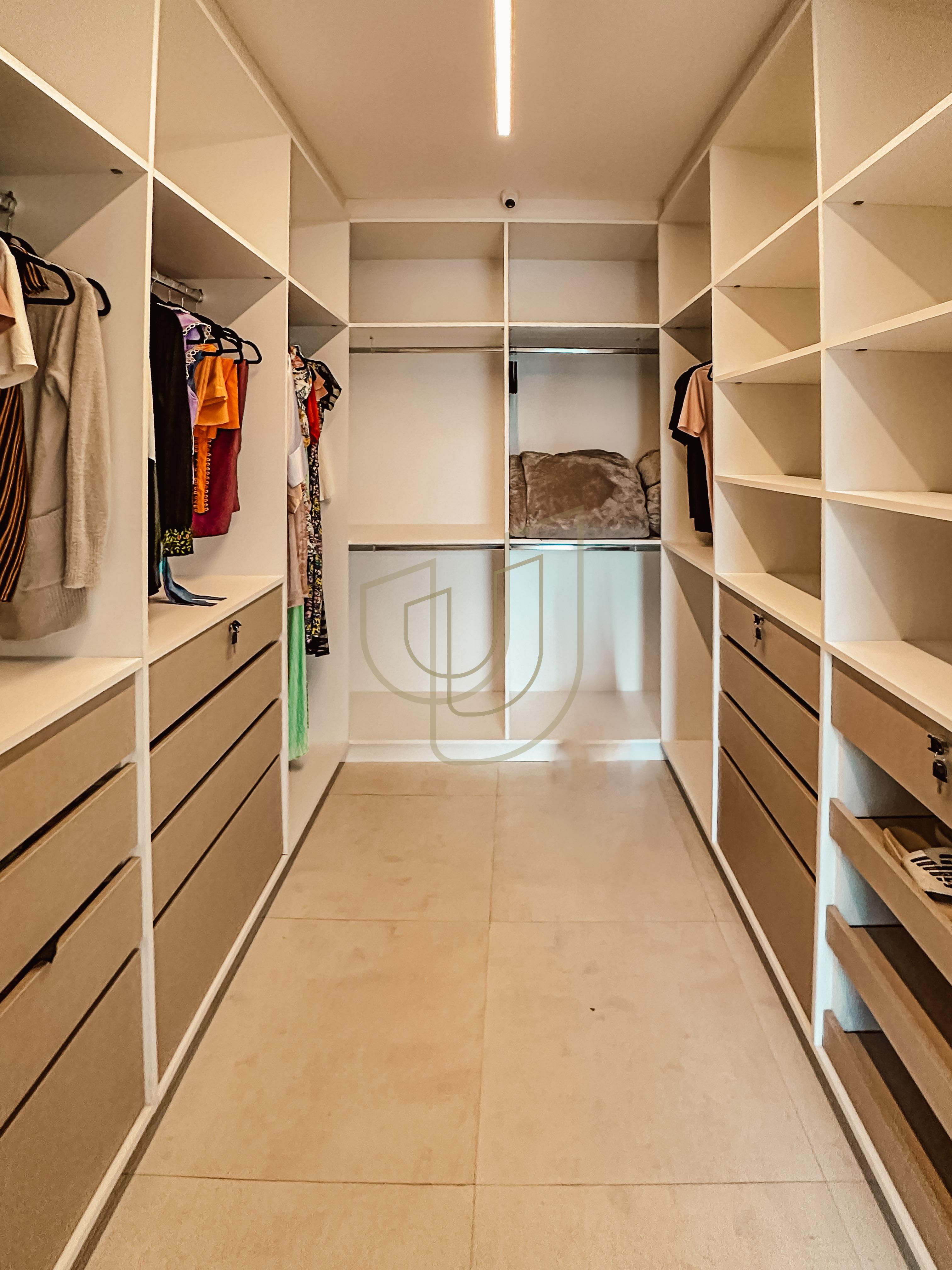 Casa com 5 su&iacute;tes no Residencial Acapulco em Guaruj&aacute; Avenida Albino dos Santos Gandares Guarujá - 