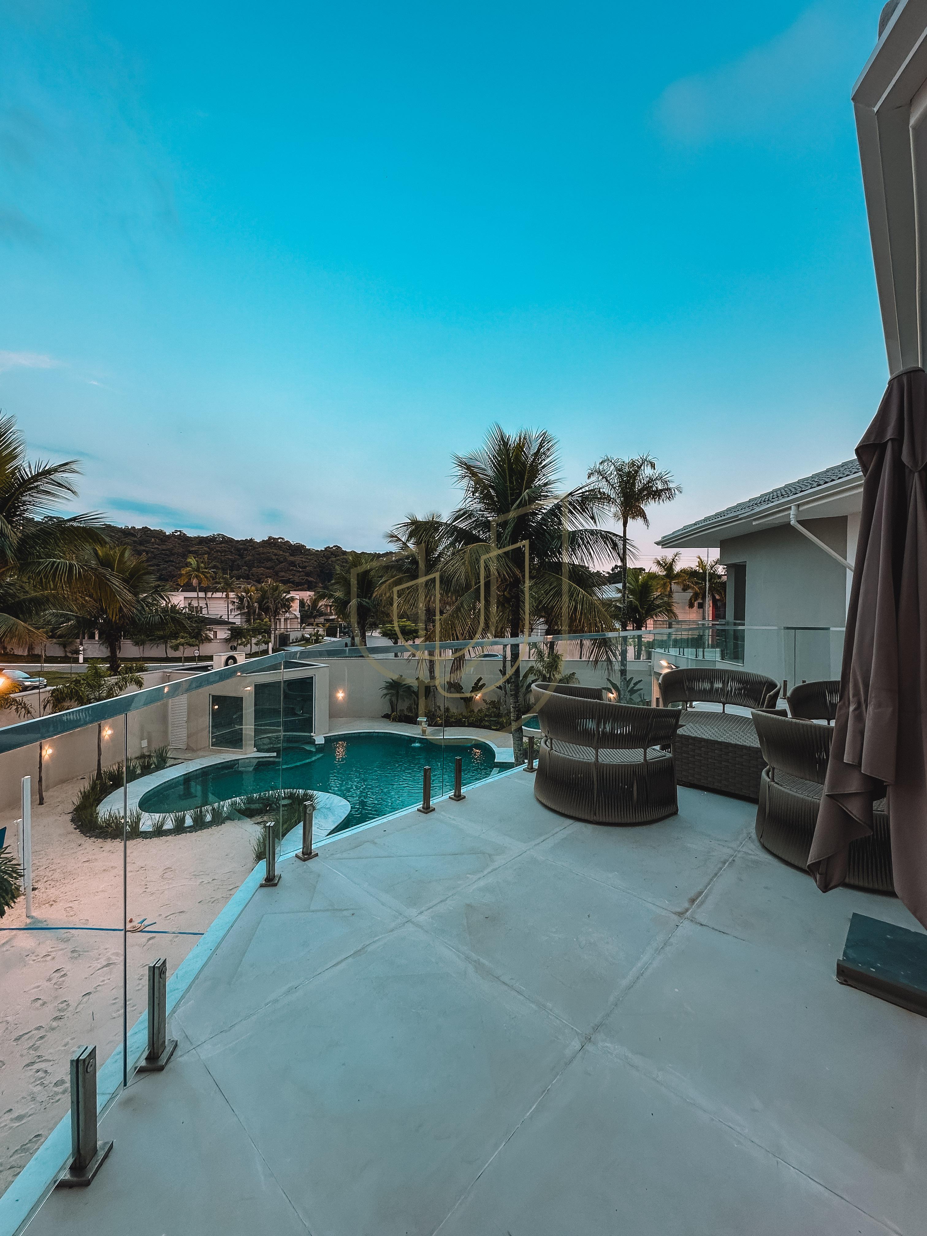 Casa com 5 su&iacute;tes no Residencial Acapulco em Guaruj&aacute; Avenida Albino dos Santos Gandares Guarujá - 