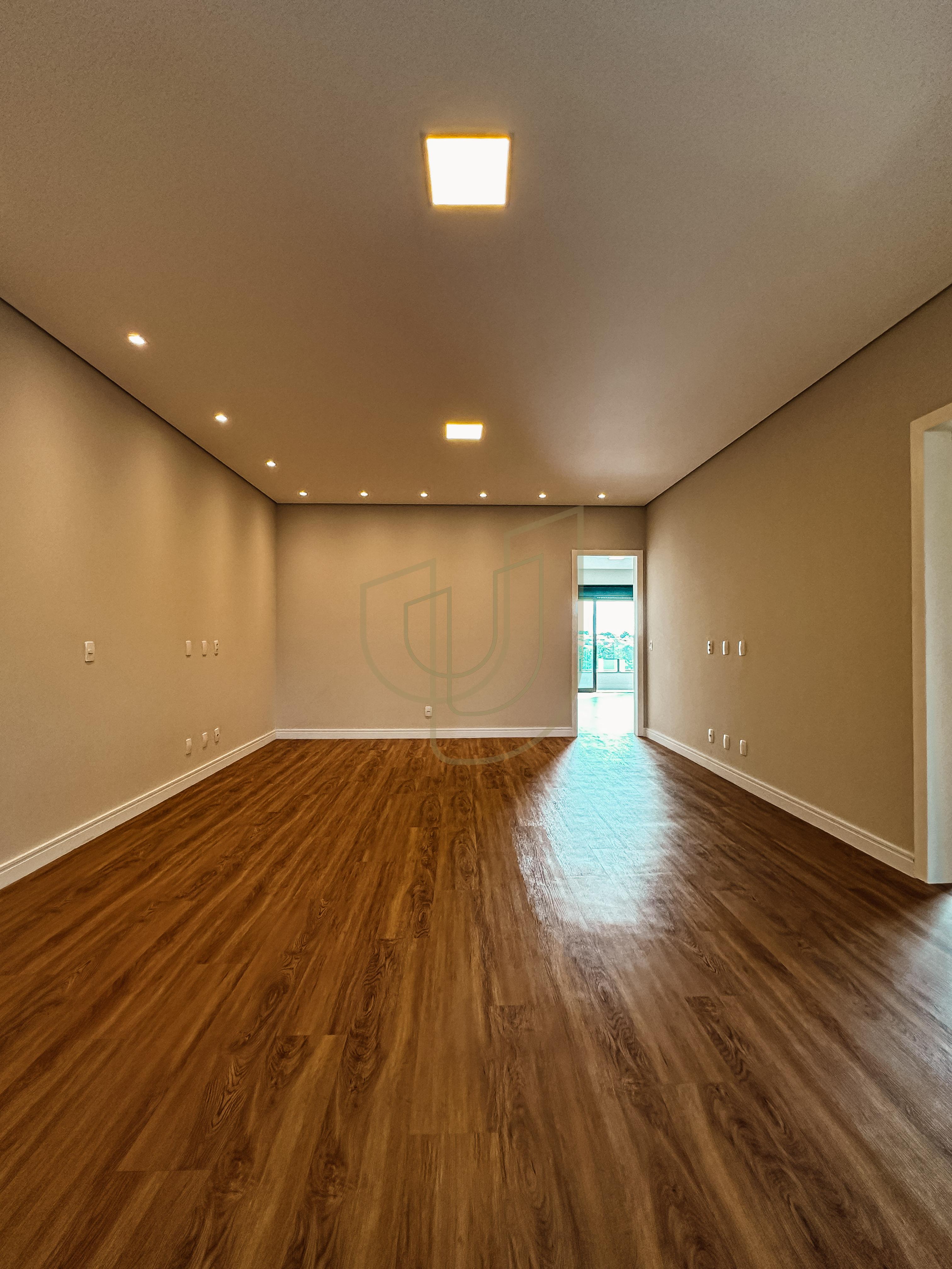 Sobrado com 4 Su&iacute;tes no Condom&iacute;nio Vivva Jacare&iacute; Avenida Antônio Abdon Abrahão Jacareí - 